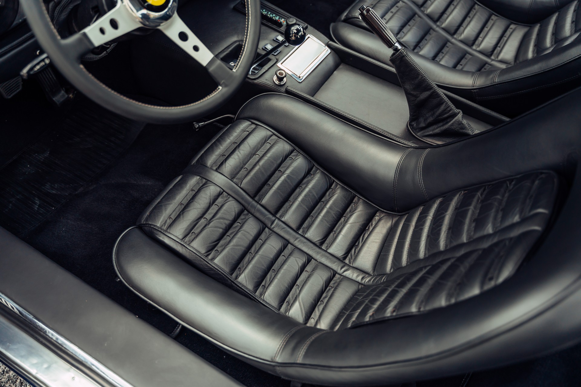 FERRARI 365 GTB/4 Daytona - 22