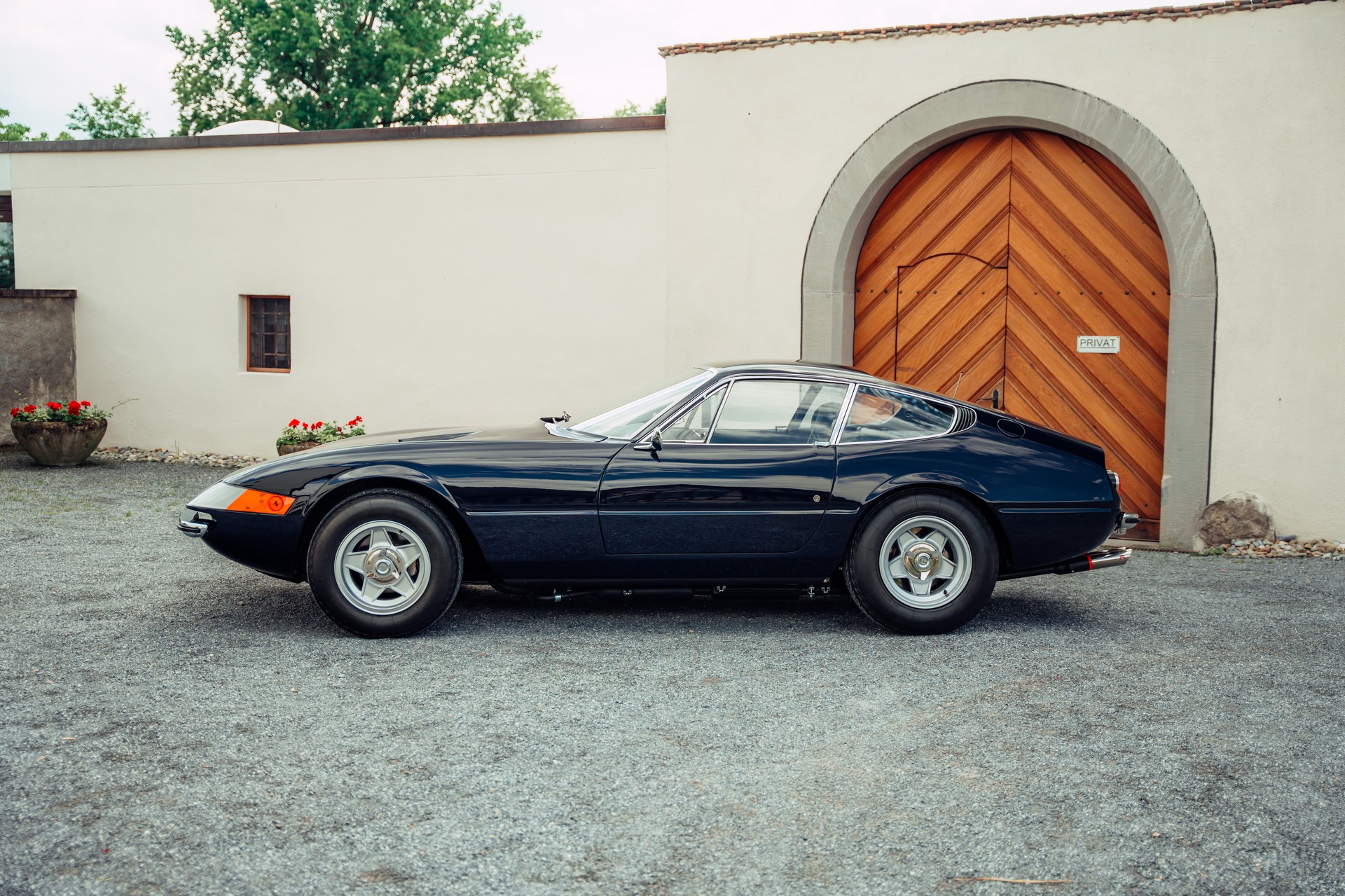 FERRARI 365 GTB/4 Daytona - 23