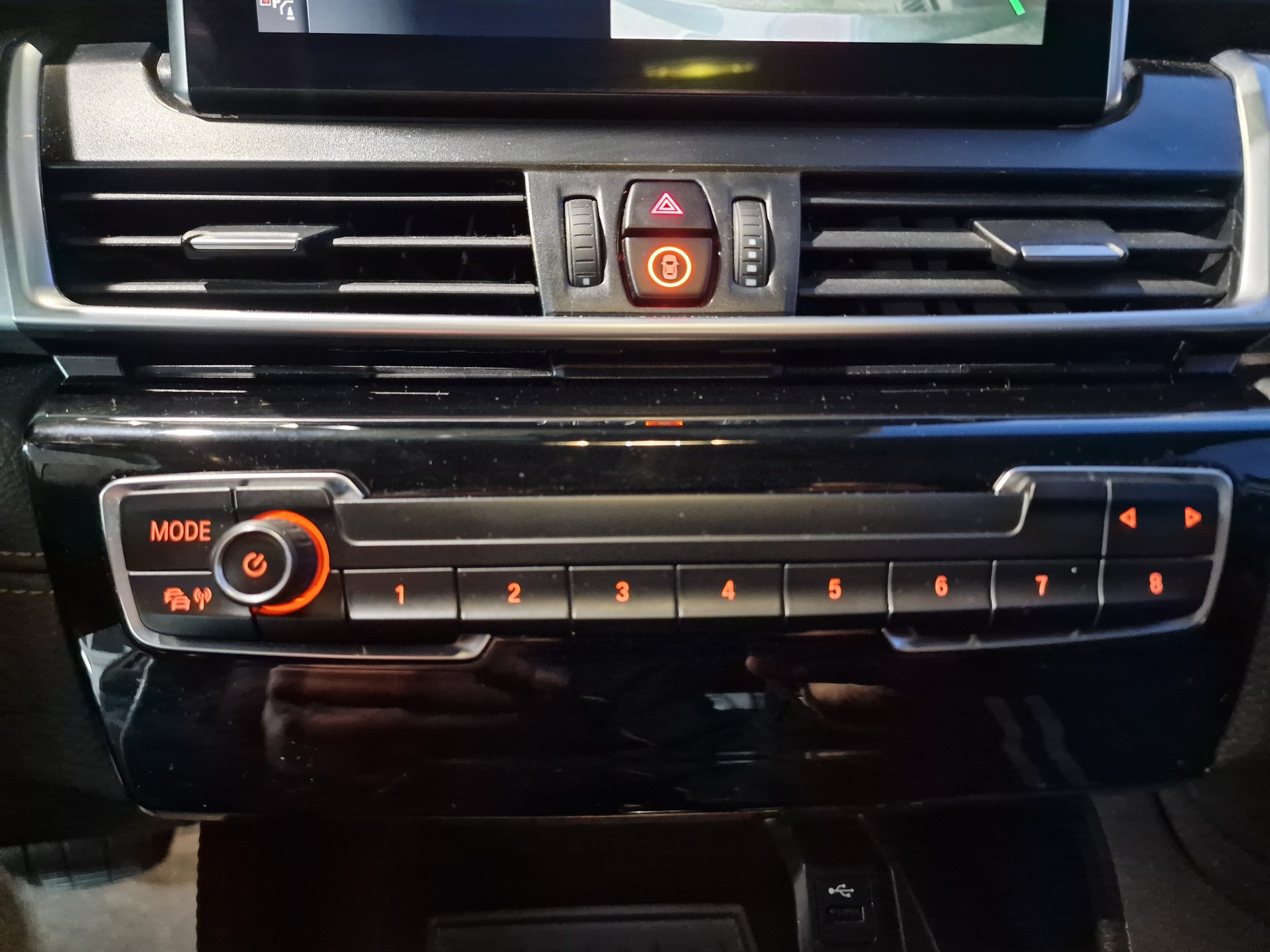 BMW 220d xDrive Active Tourer Steptronic Sport Line AHK 8xReif 12Mt Gara - 24