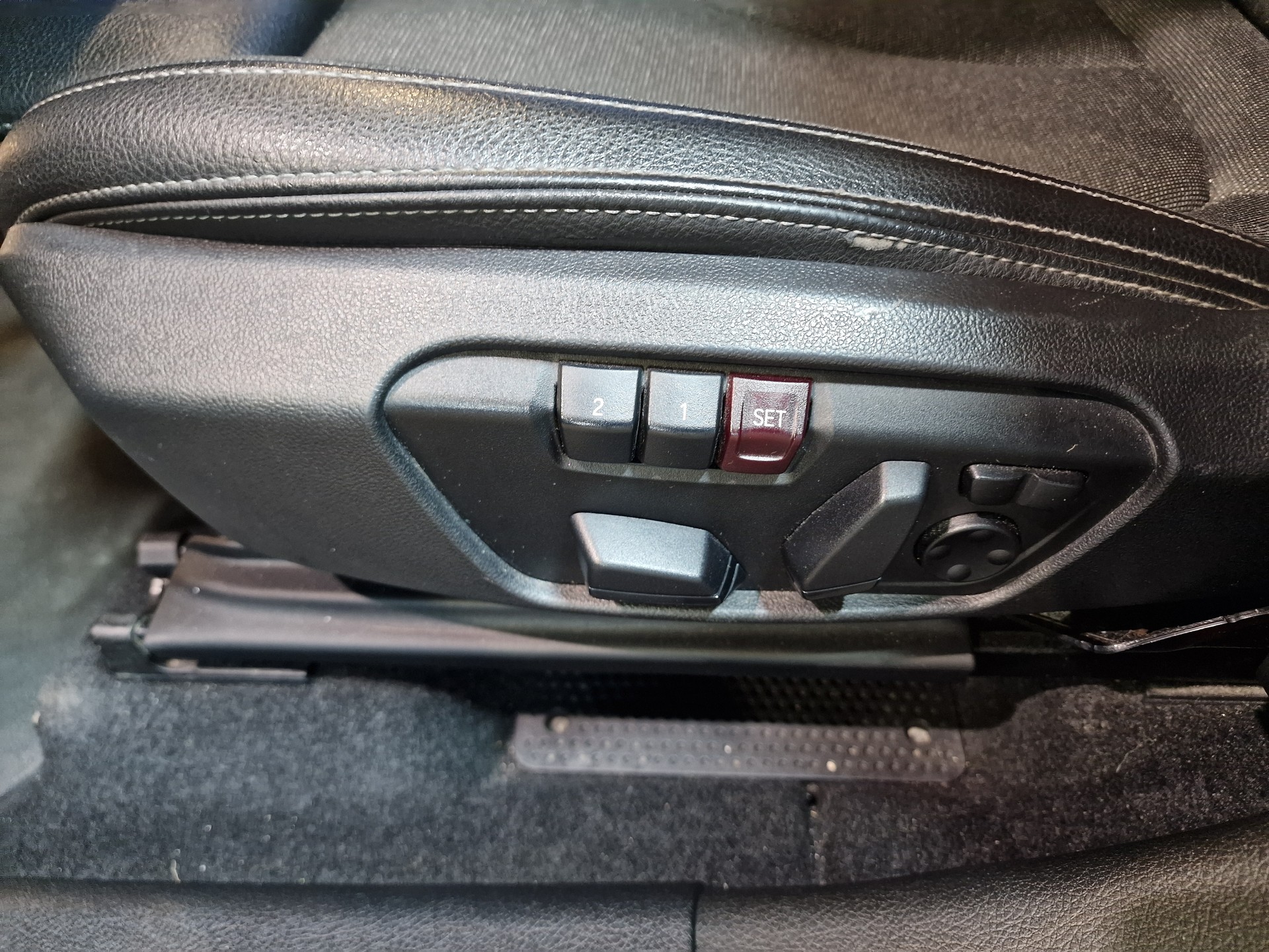 BMW 220d xDrive Active Tourer Steptronic Sport Line AHK 8xReif 12Mt Gara - 26