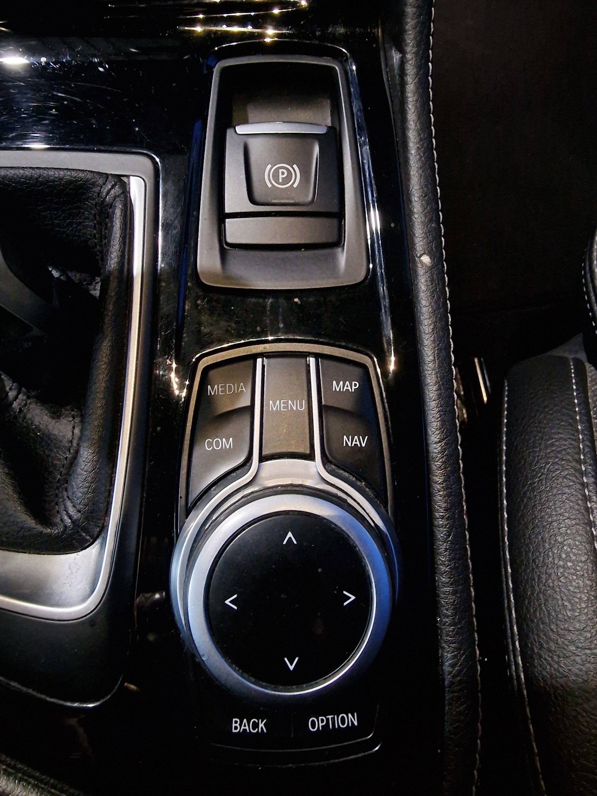 BMW 220d xDrive Active Tourer Steptronic Sport Line AHK 8xReif 12Mt Gara - 22