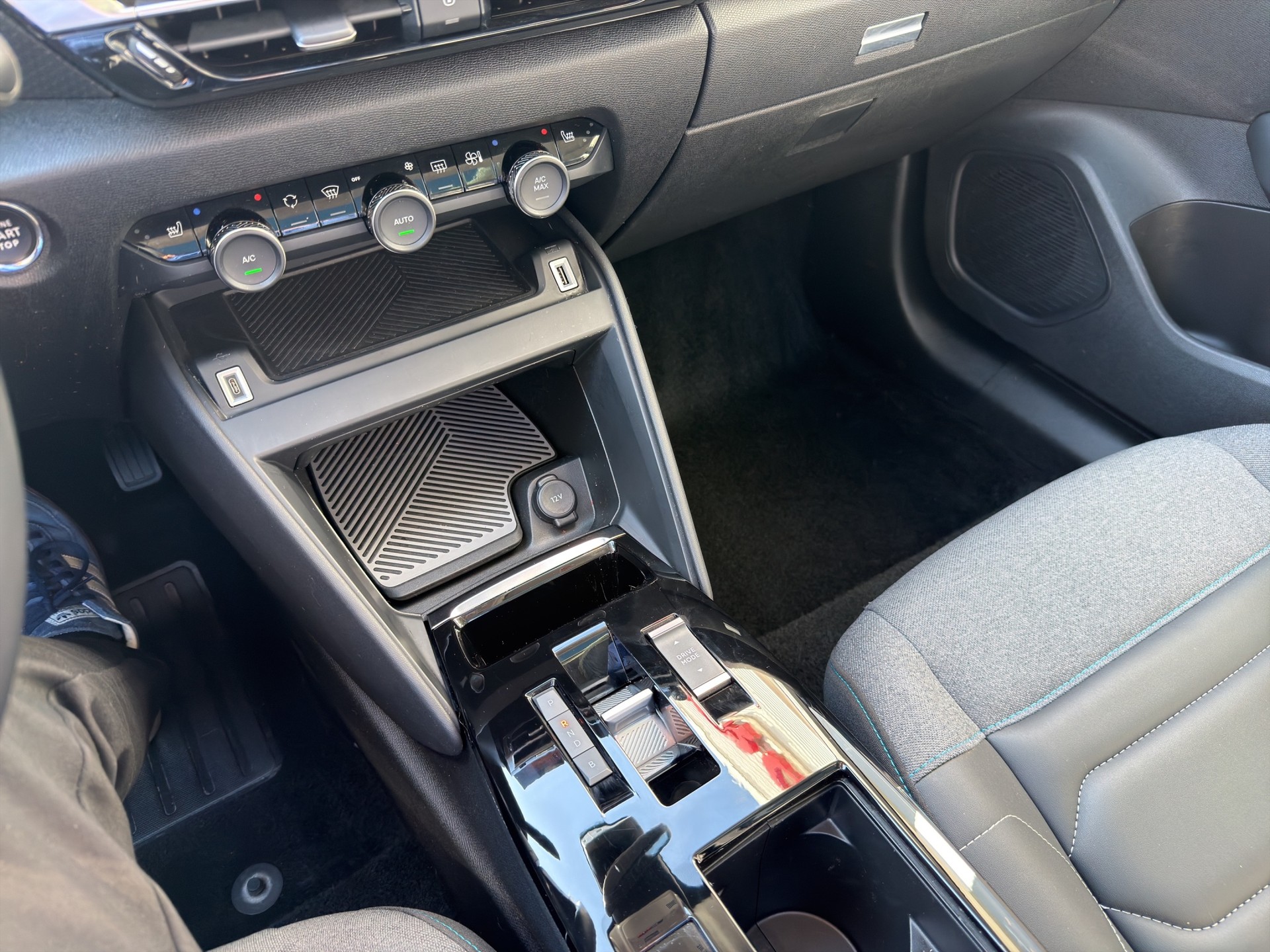 CITROEN C4 X Shine - 11