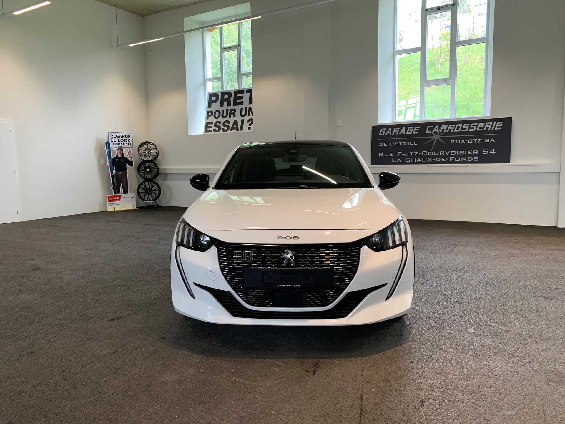 PEUGEOT 208 1.2 PureTech GT EAT8 - 2