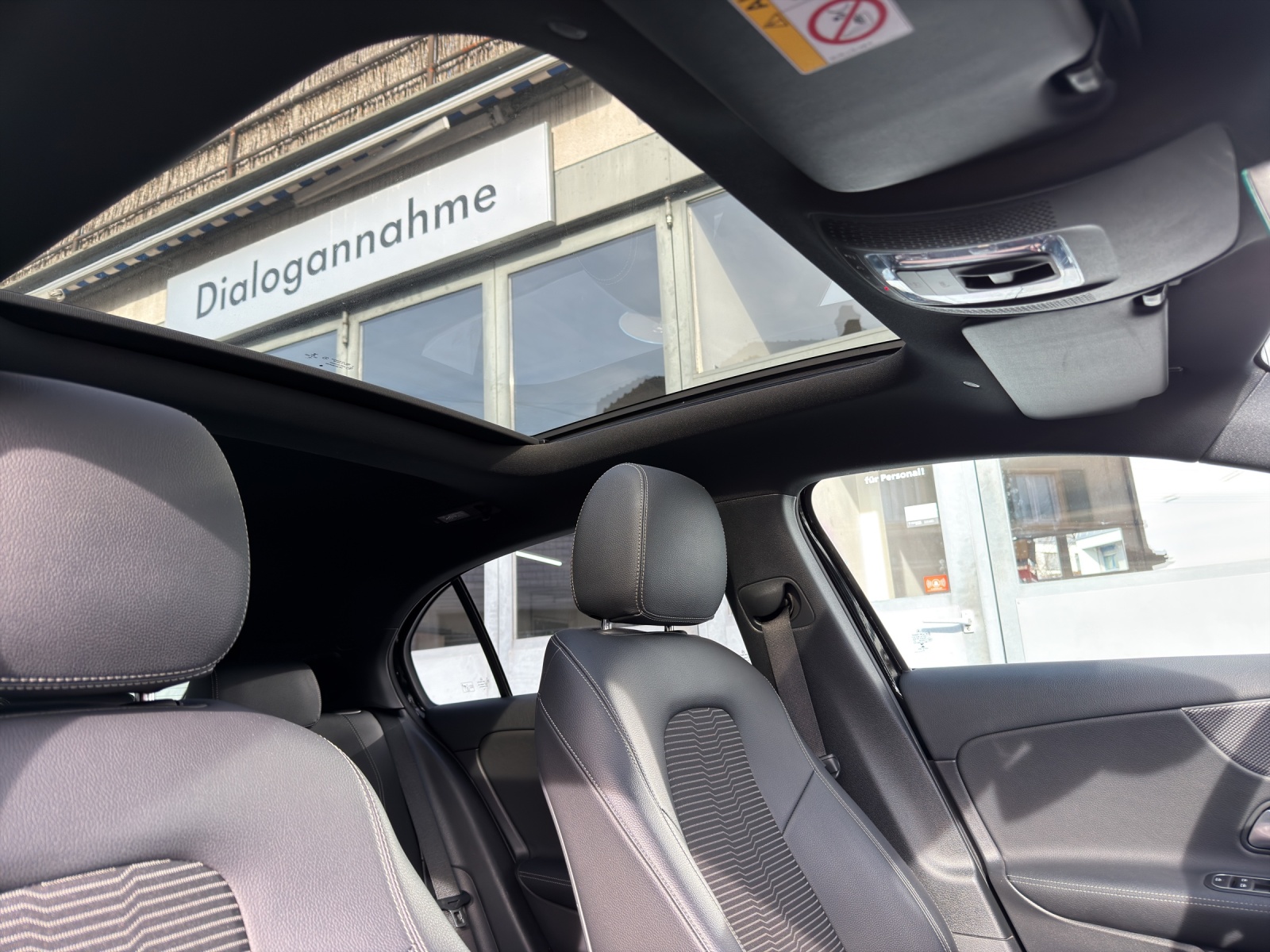 MERCEDES-BENZ A 200 Progressive 7G-DCT - 15