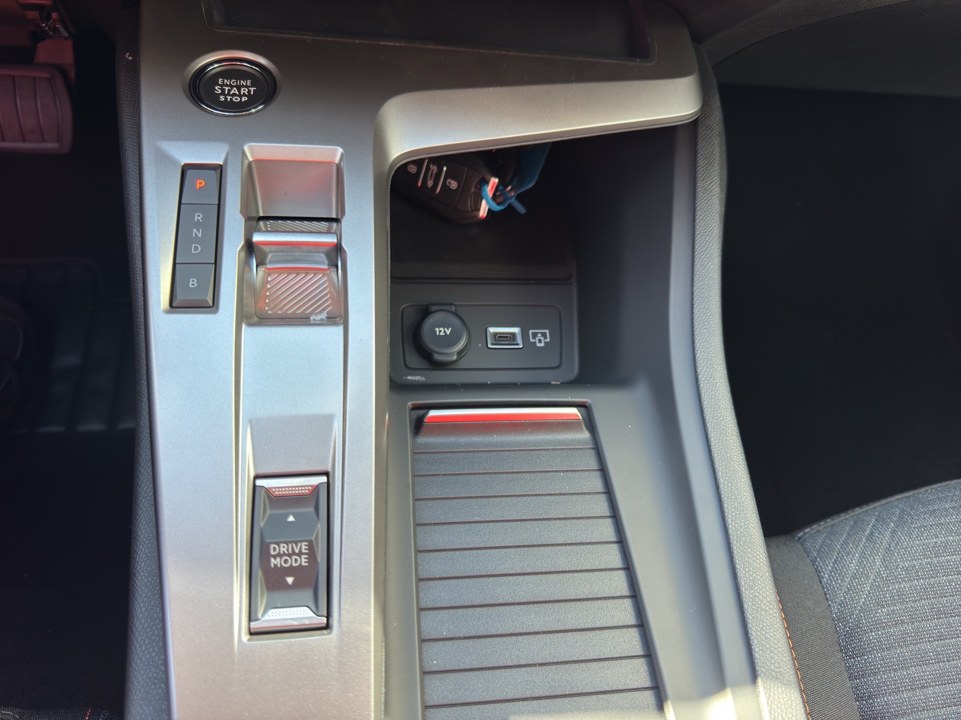 PEUGEOT 308 54kWh Style - 11