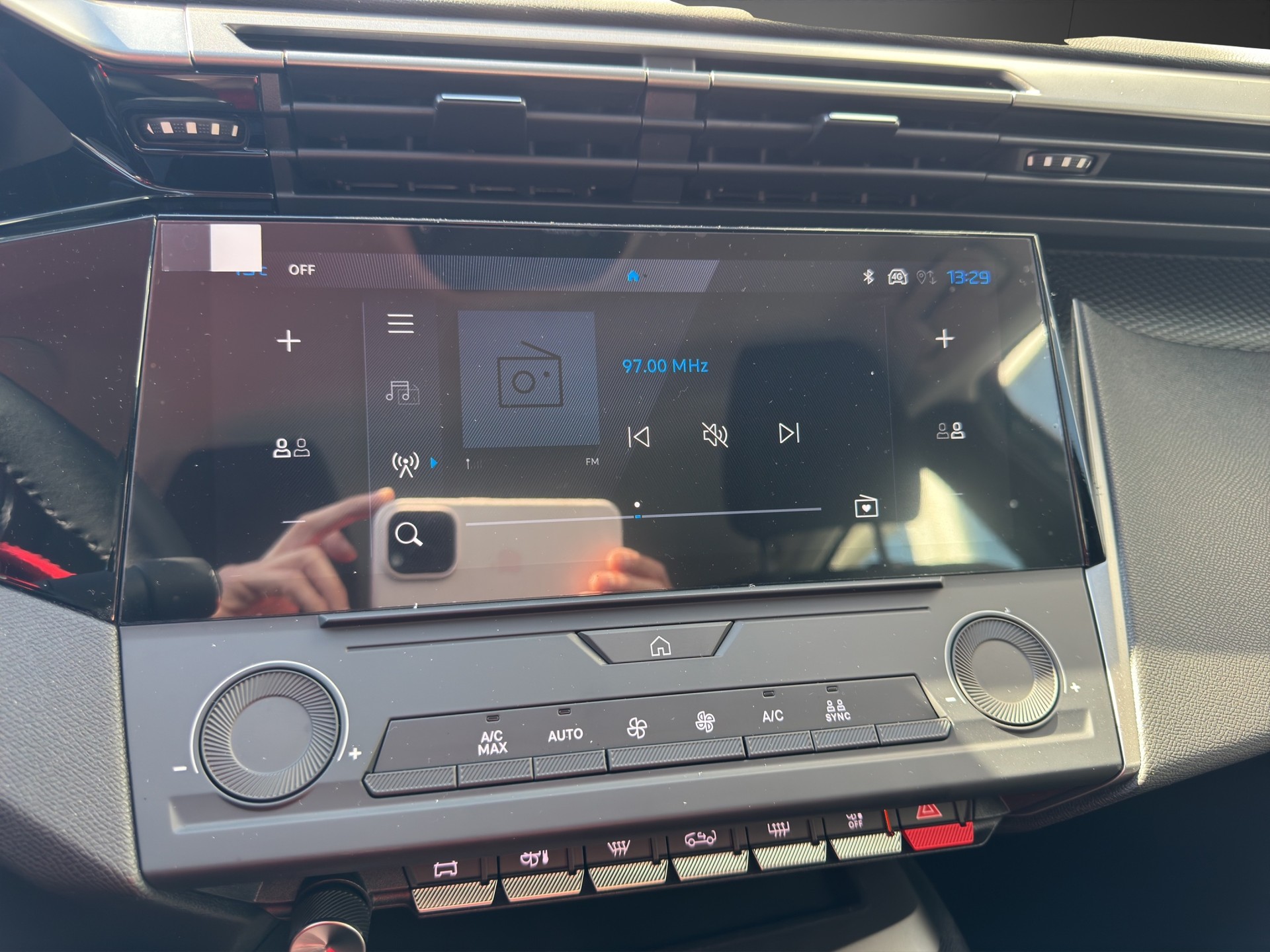 PEUGEOT 308 54kWh Style - 10