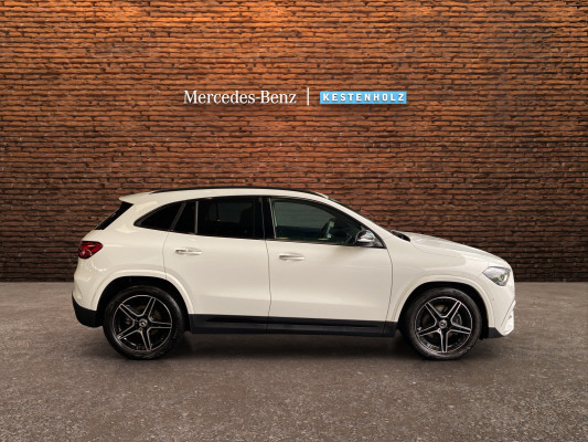 MERCEDES-BENZ GLA 200 7G-DCT - 3