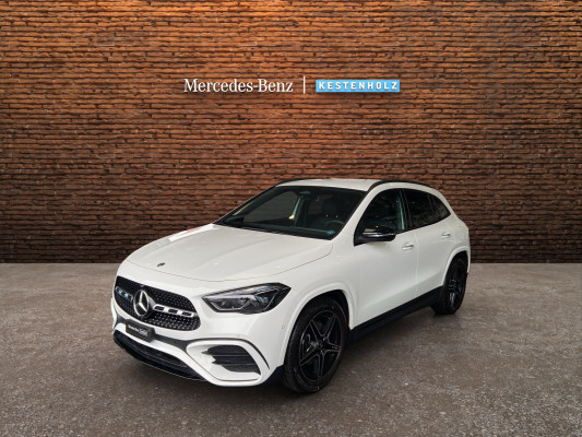 MERCEDES-BENZ GLA 200 7G-DCT
