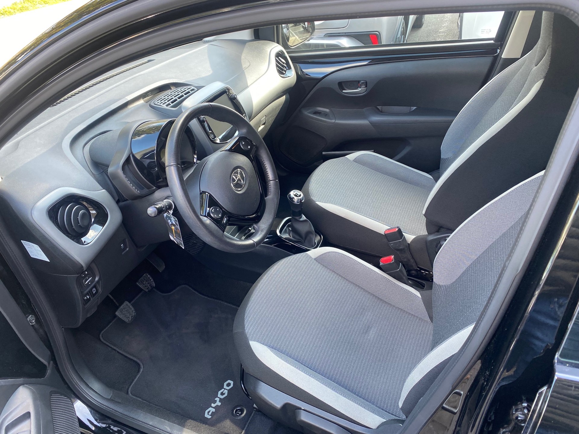 TOYOTA Aygo 1.0 VVT-i Trend - 5