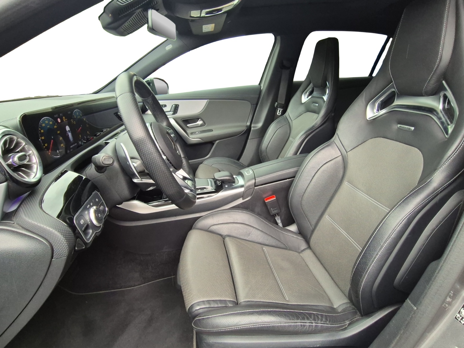 MERCEDES-BENZ A 45 S AMG 4Matic+ - 13