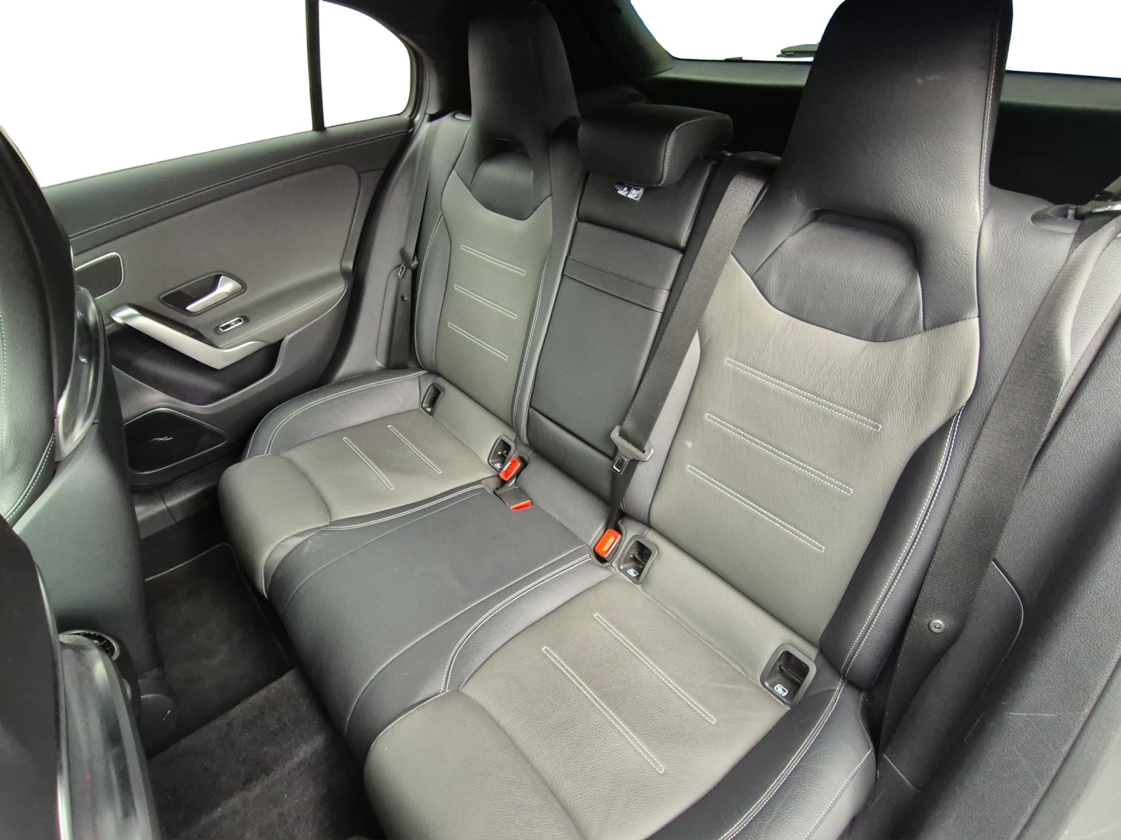 MERCEDES-BENZ A 45 S AMG 4Matic+ - 15