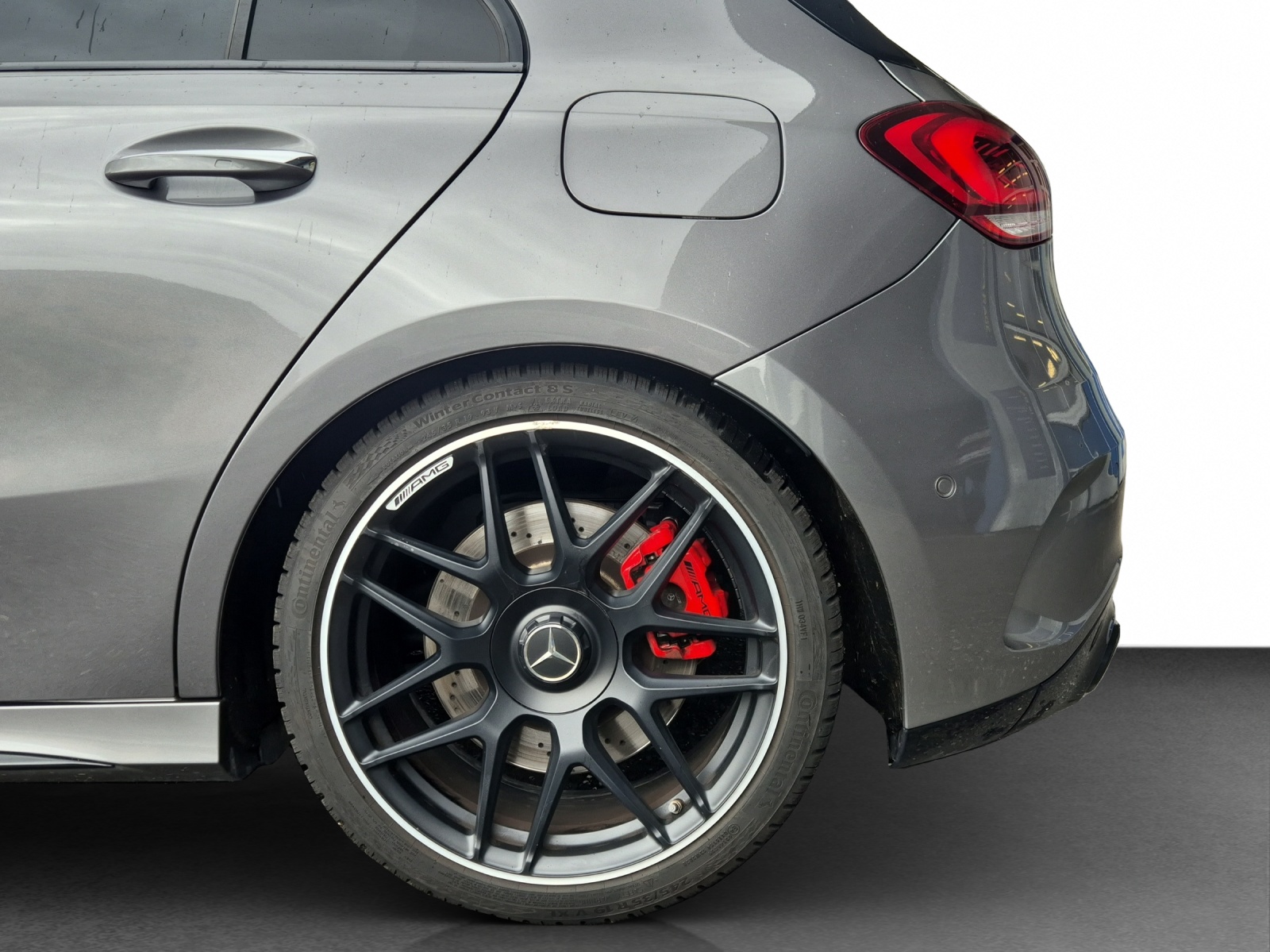 MERCEDES-BENZ A 45 S AMG 4Matic+ - 23