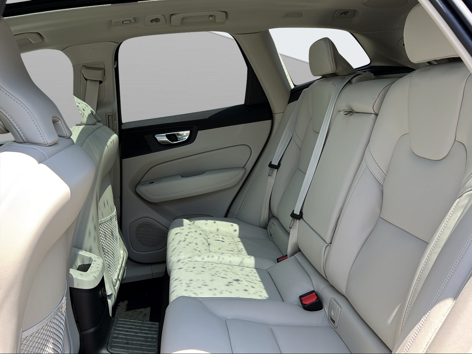 VOLVO XC60 T6 eAWD PluginHybrid Ultra Dark Geartronic - 16