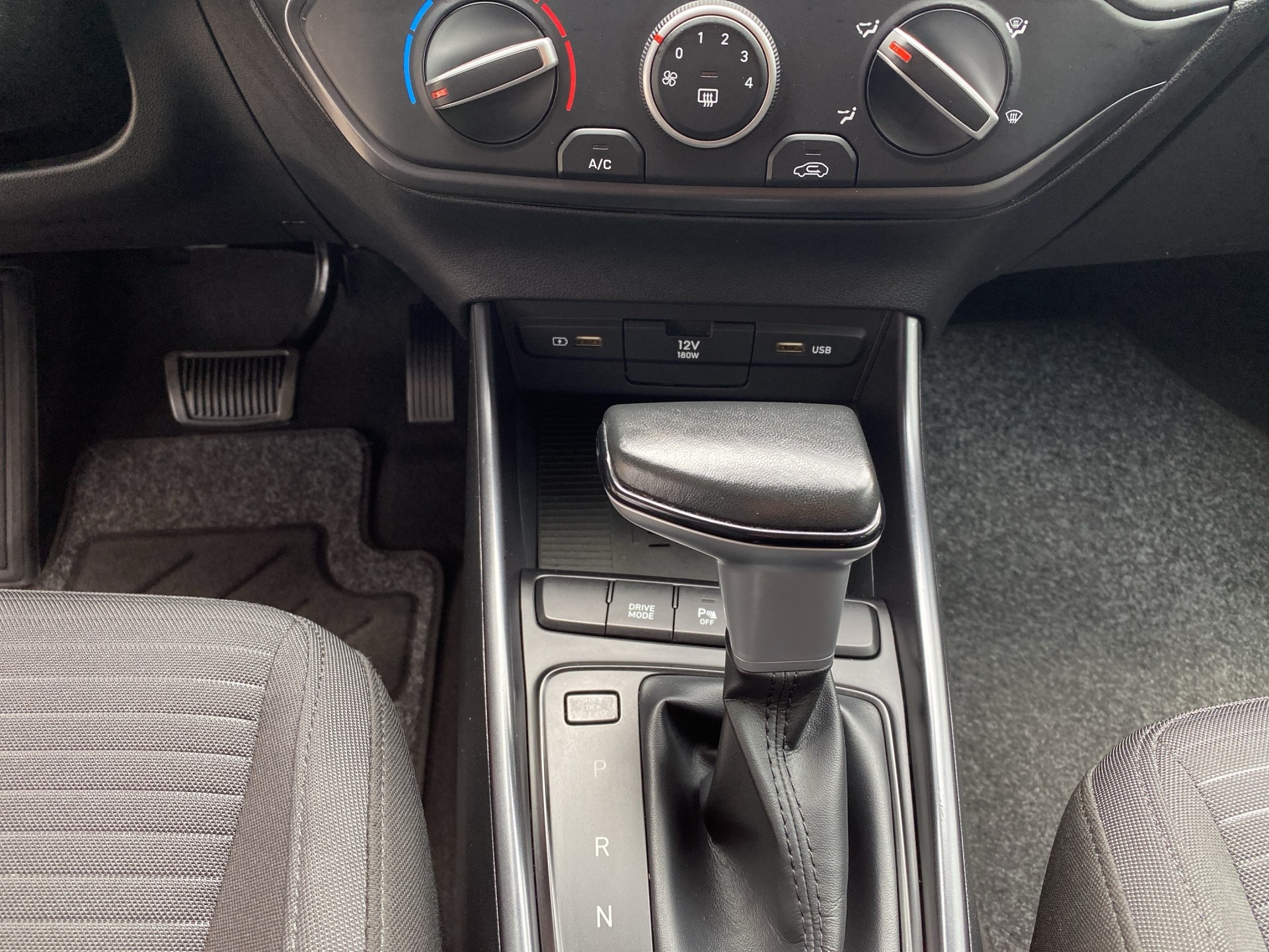 HYUNDAI i20 1.0 T-GDi Origo DCT - 14