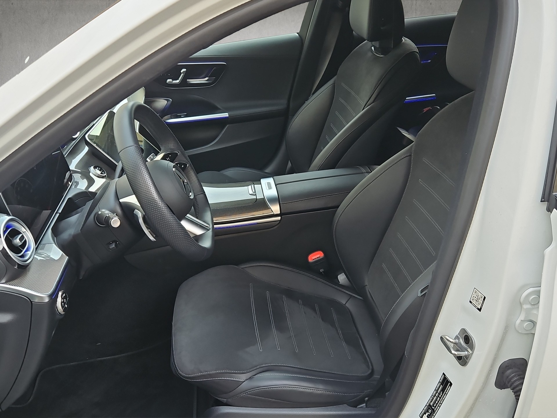 MERCEDES-BENZ C 220 d Swiss Star AMG Line 4matic Kombi - 9