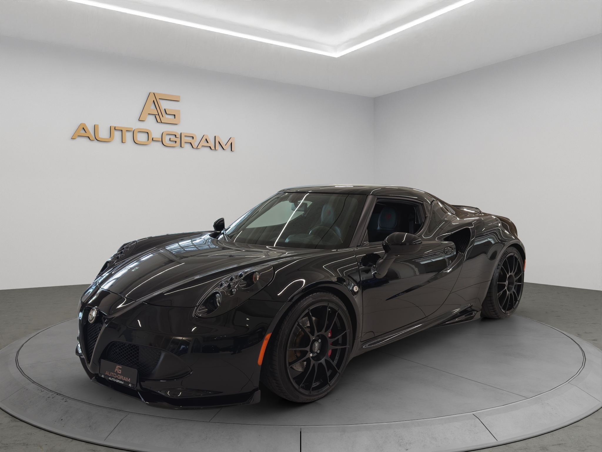 ALFA ROMEO 4C