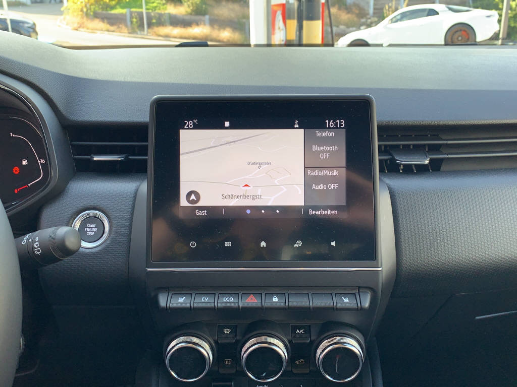 RENAULT Clio INTENS E-TECH 140 - 10