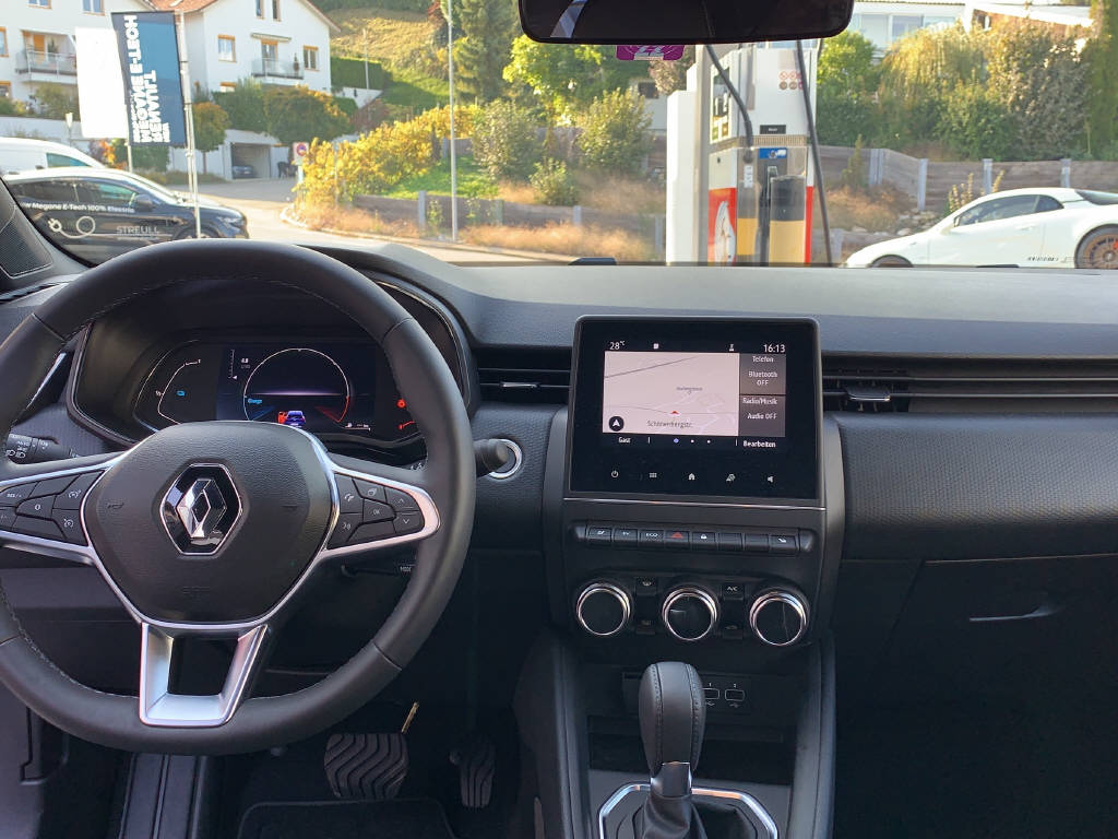 RENAULT Clio INTENS E-TECH 140 - 11