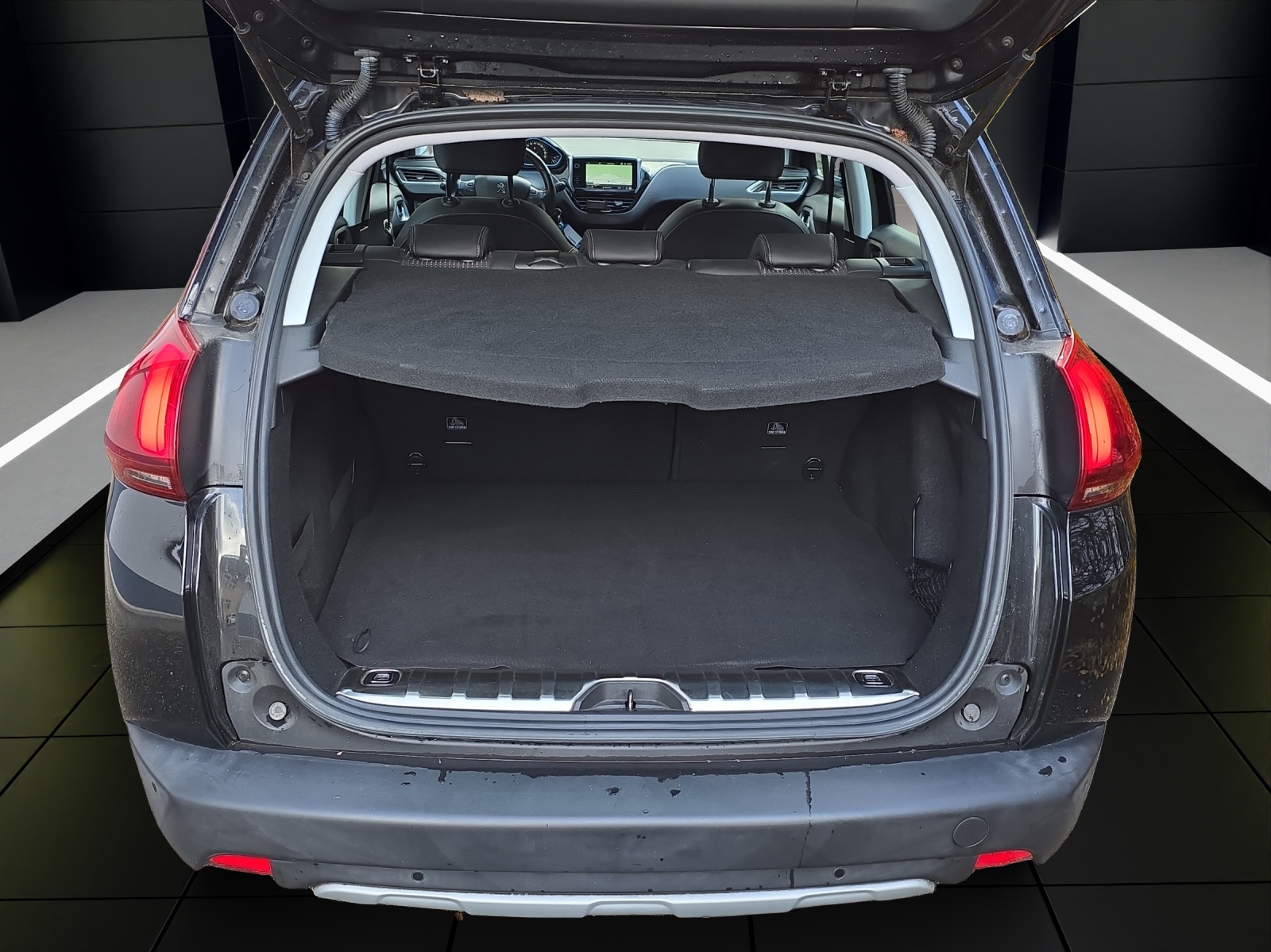 PEUGEOT 2008 1.2 PureTech Allure - 13