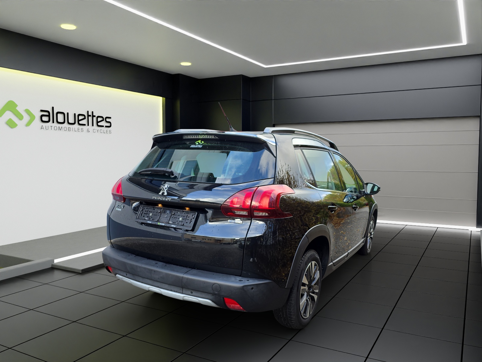 PEUGEOT 2008 1.2 PureTech Allure - 5