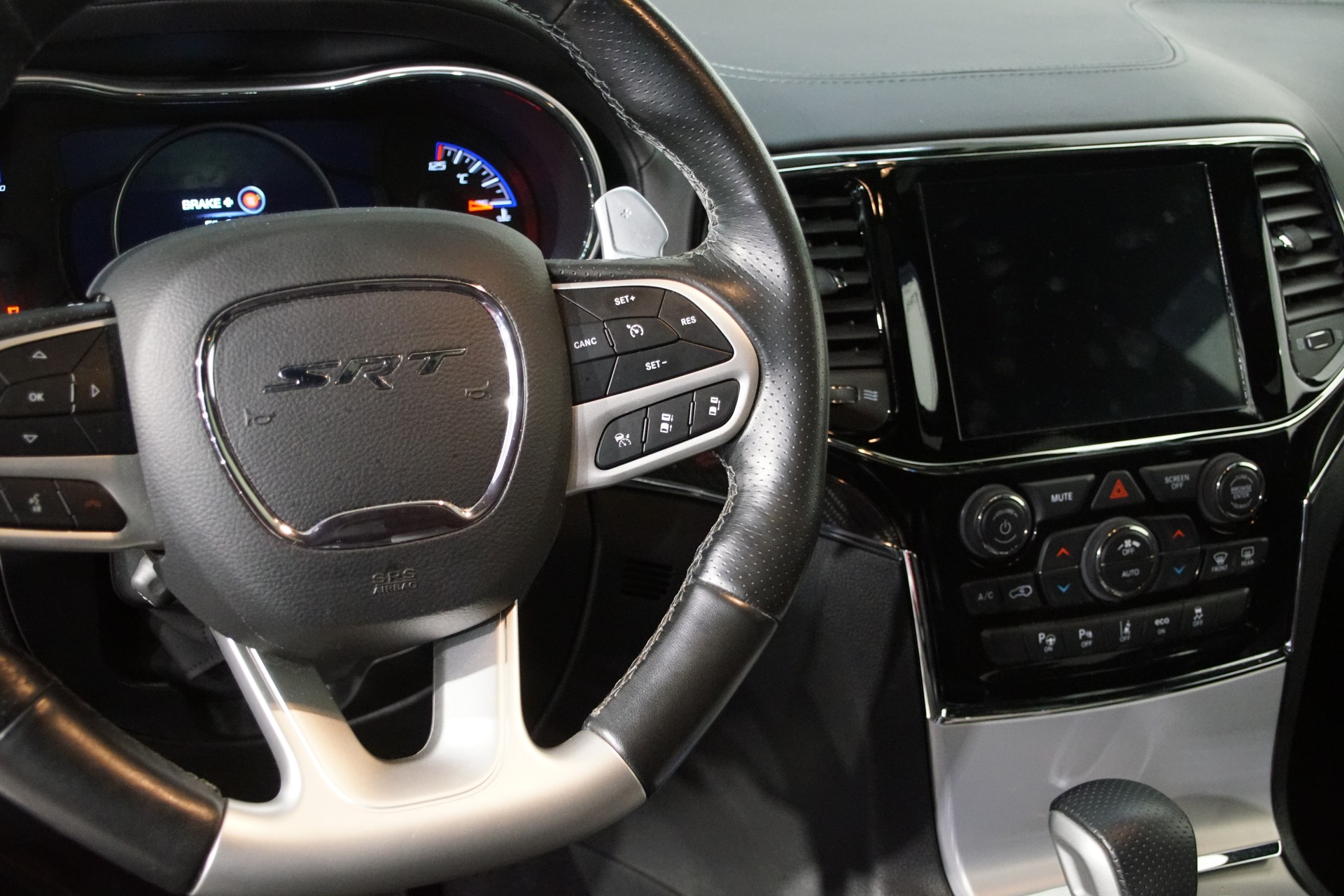 JEEP Grand Cherokee 6.4 V8 HEMI SRT8 Automatic - 16