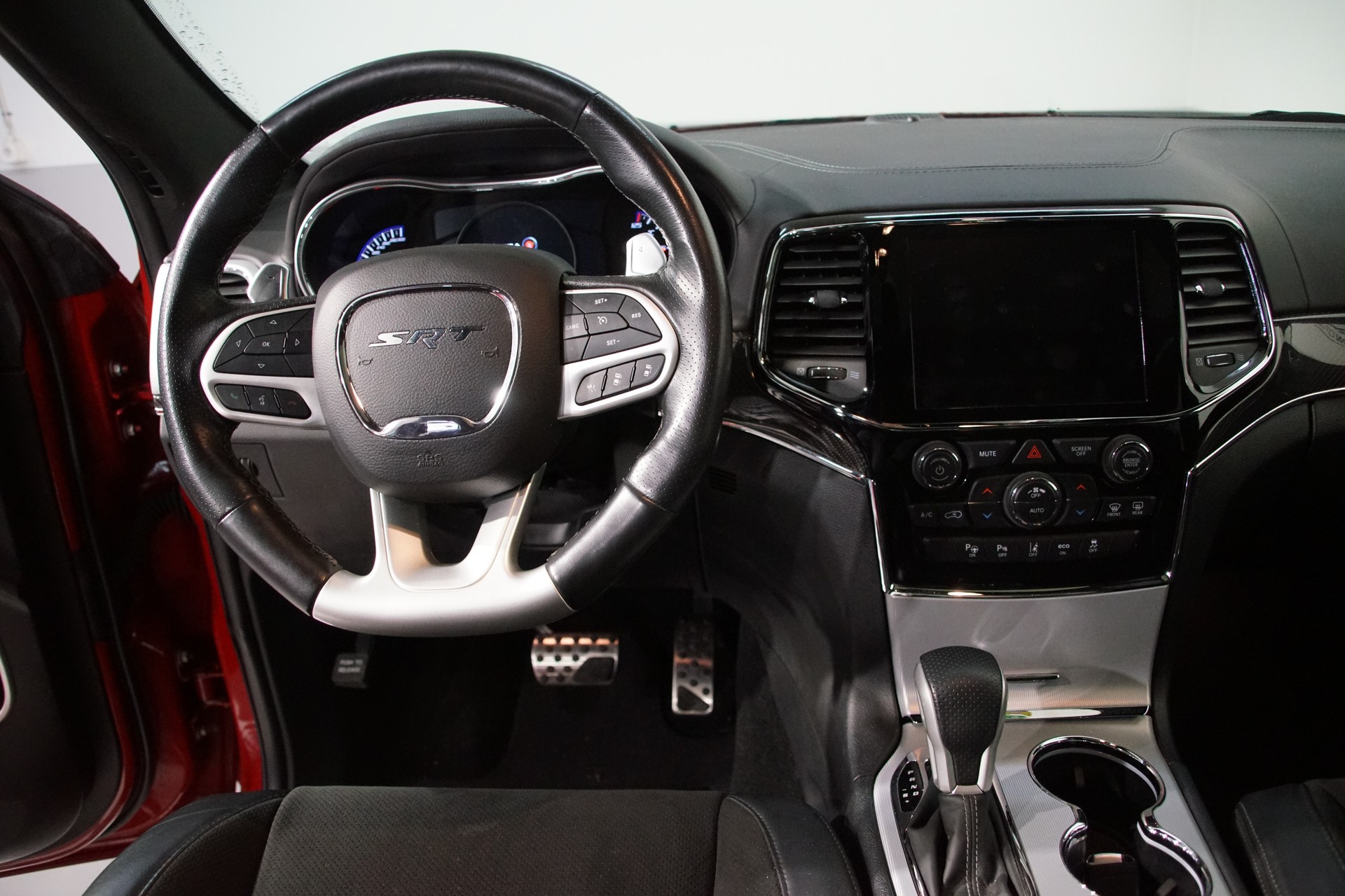 JEEP Grand Cherokee 6.4 V8 HEMI SRT8 Automatic - 18