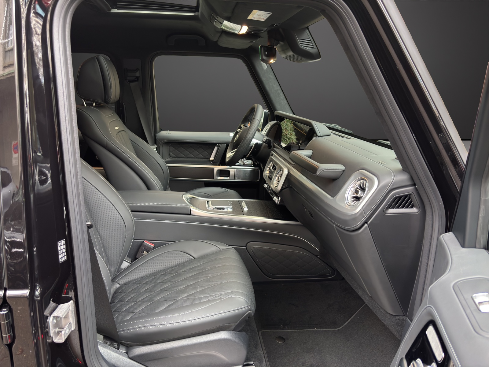 MERCEDES-BENZ G 63 AMG 9G-Tronic - 11