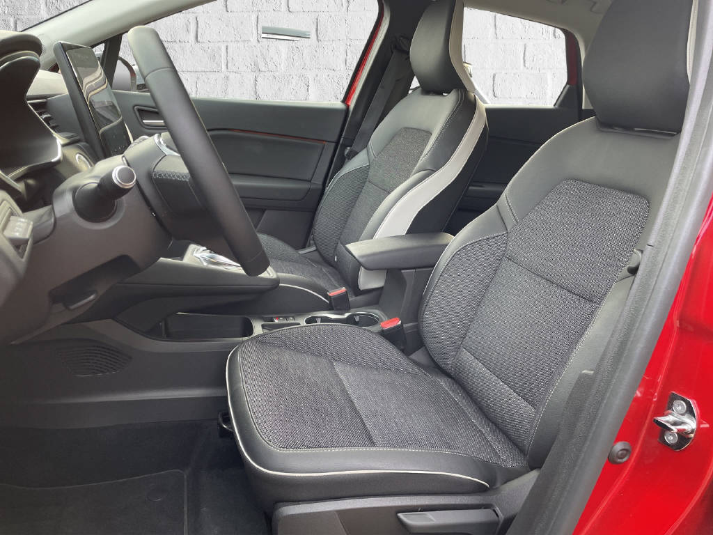 RENAULT Captur INTENS E-Tech Plug-in 160 - 6