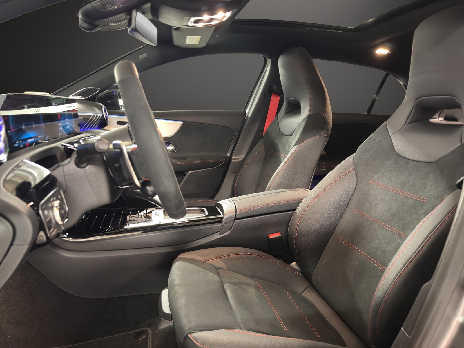 MERCEDES-BENZ A AMG 35 4Matic 8G-DCT - 10