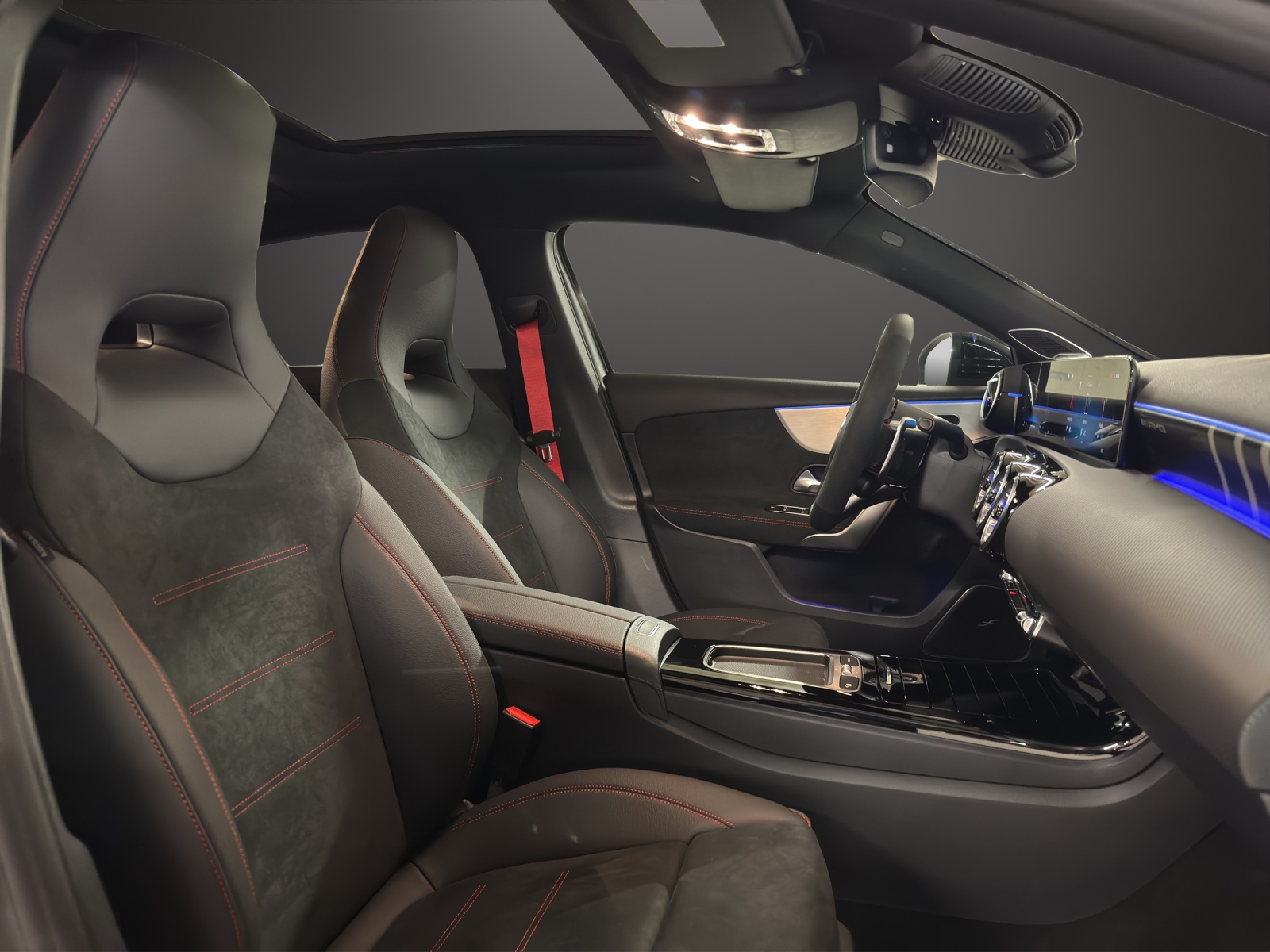 MERCEDES-BENZ A AMG 35 4Matic 8G-DCT - 14