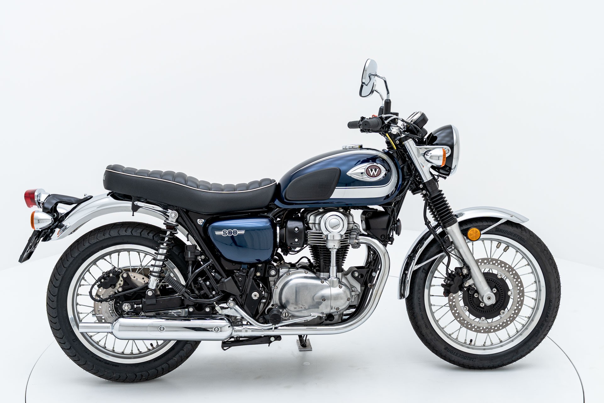 KAWASAKI W 800
