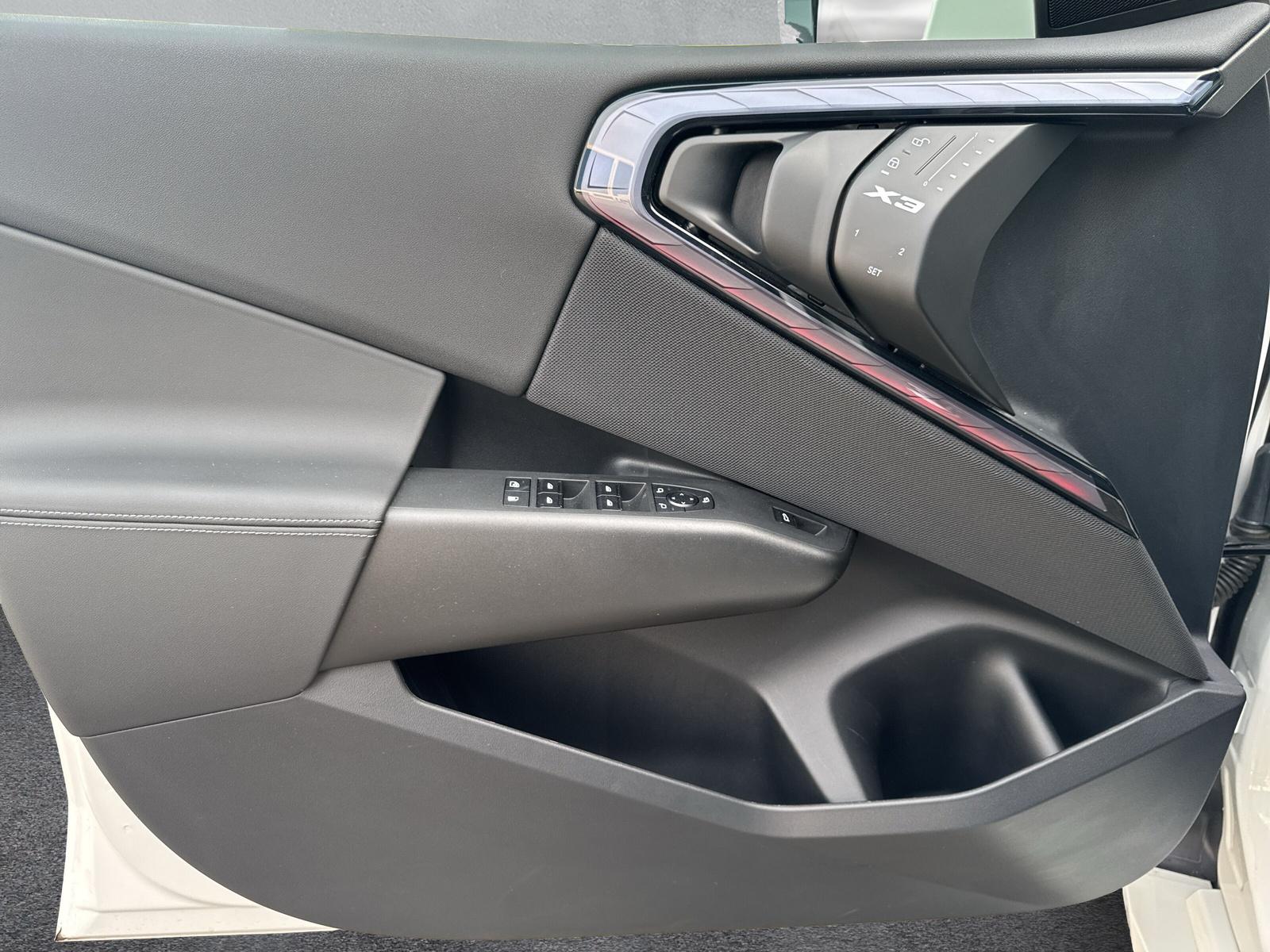 BMW X3 30e xDrive M Sport Pro (CH) AHK 2.0T ** Leasing Action à 1.9% ** - 18