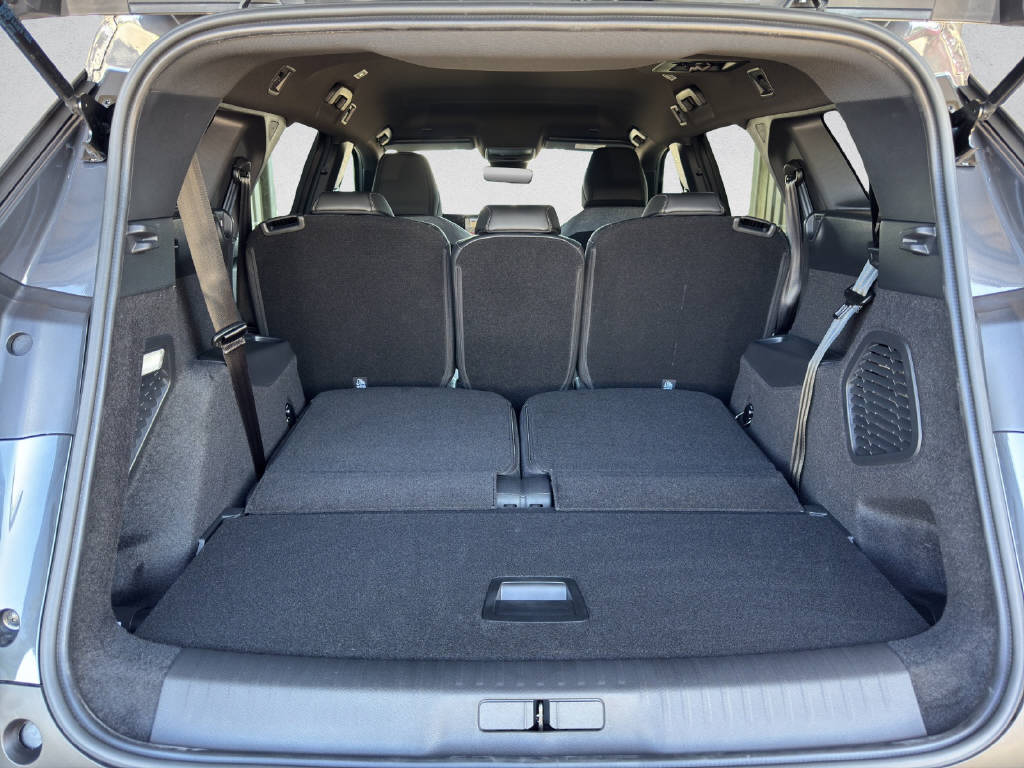 PEUGEOT 5008 1.2 Hybrid Allure Premium - 8