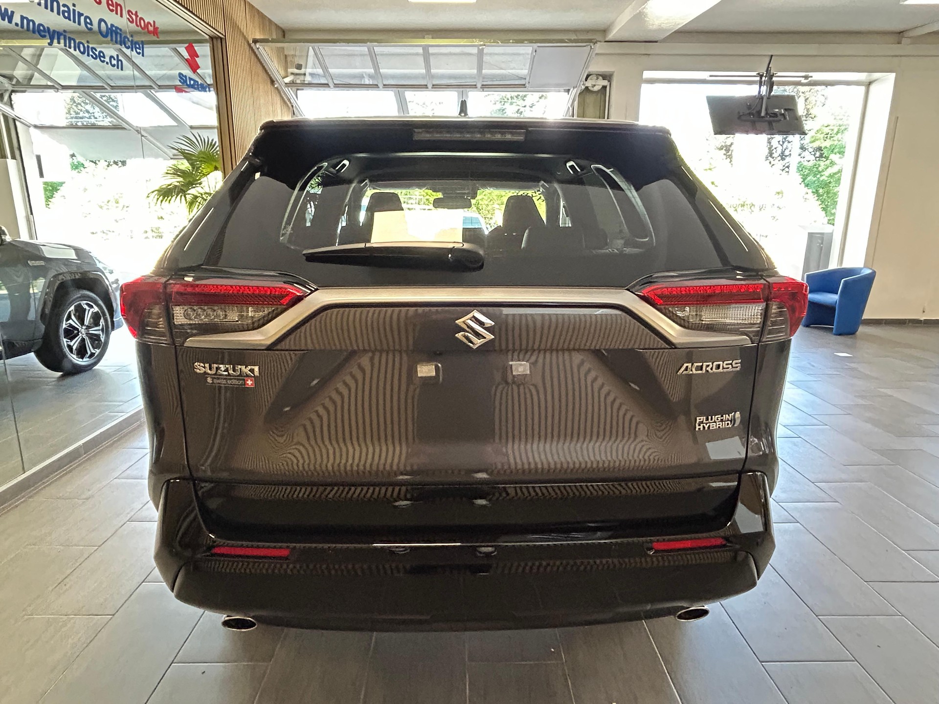 SUZUKI Across 2.5 PHEV Compact Top 4x4 - 7