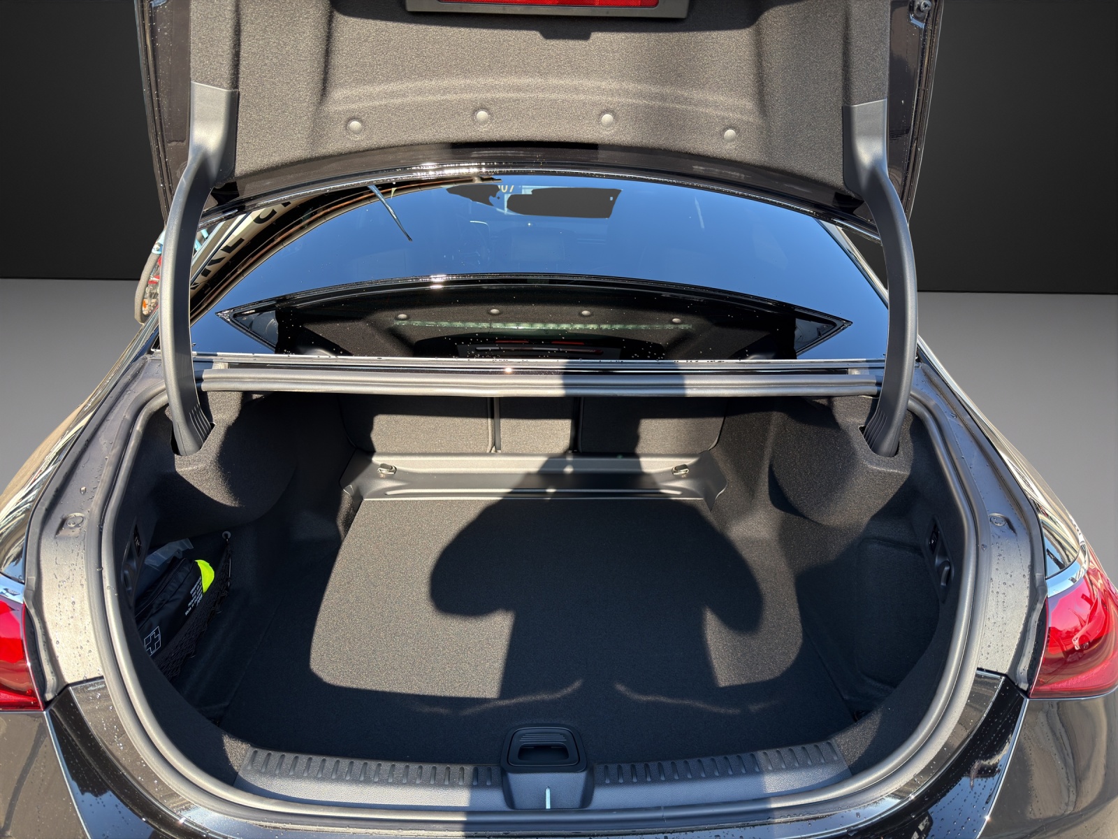 MERCEDES-BENZ E 220 d 4Matic 9G-Tronic - 14