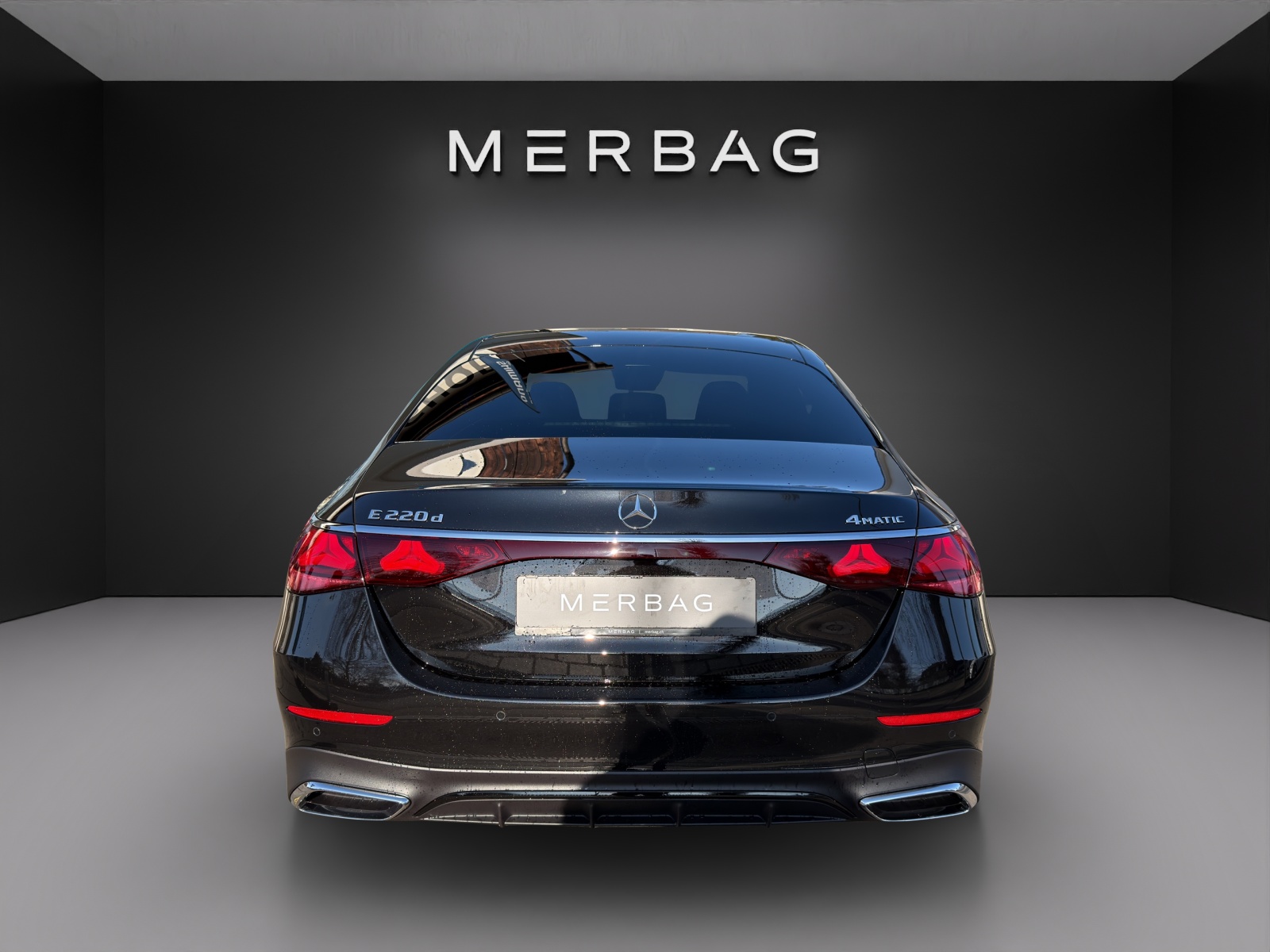 MERCEDES-BENZ E 220 d 4Matic 9G-Tronic - 4