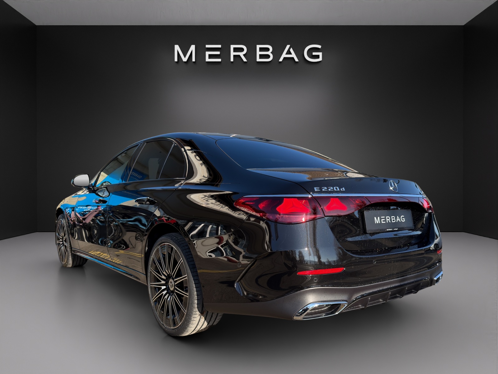 MERCEDES-BENZ E 220 d 4Matic 9G-Tronic - 5