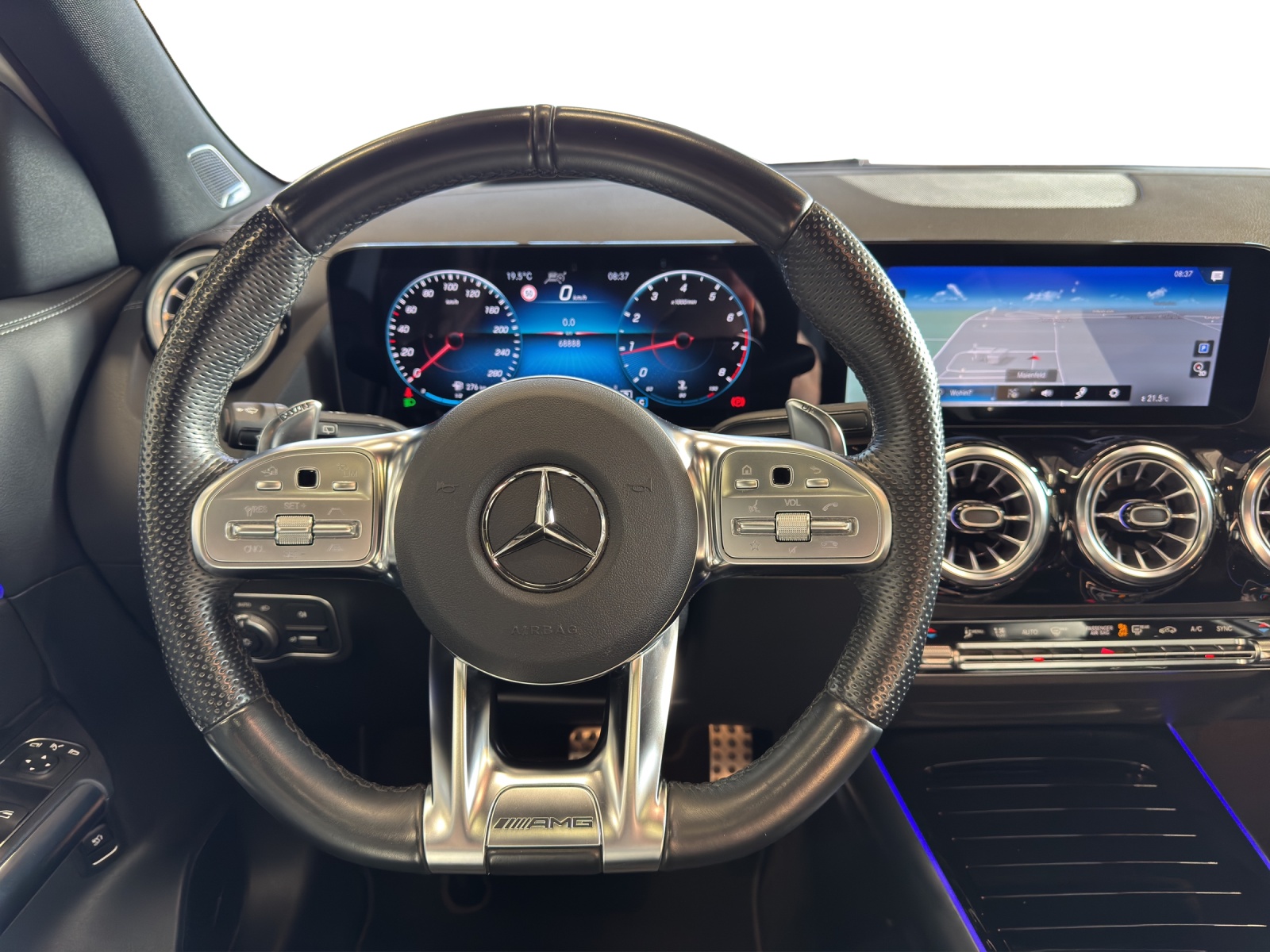 MERCEDES-BENZ GLA 35 AMG 4Matic - 11