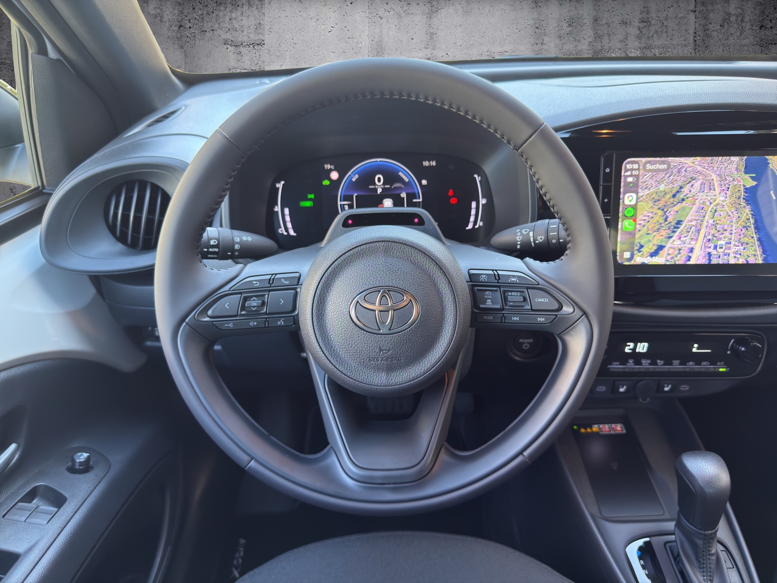 TOYOTA Aygo X 1.5 VVT-i HSD Trend - 8