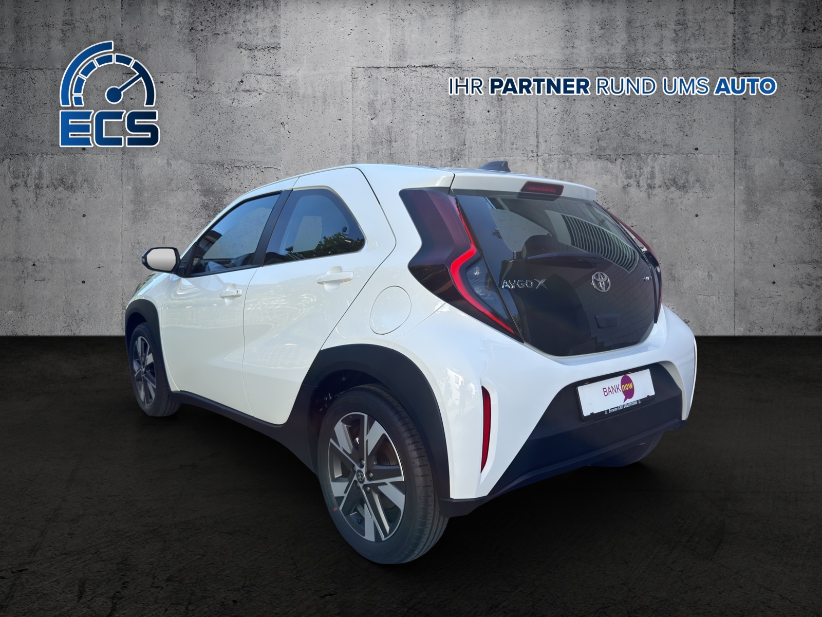 TOYOTA Aygo X 1.5 VVT-i HSD Trend - 4