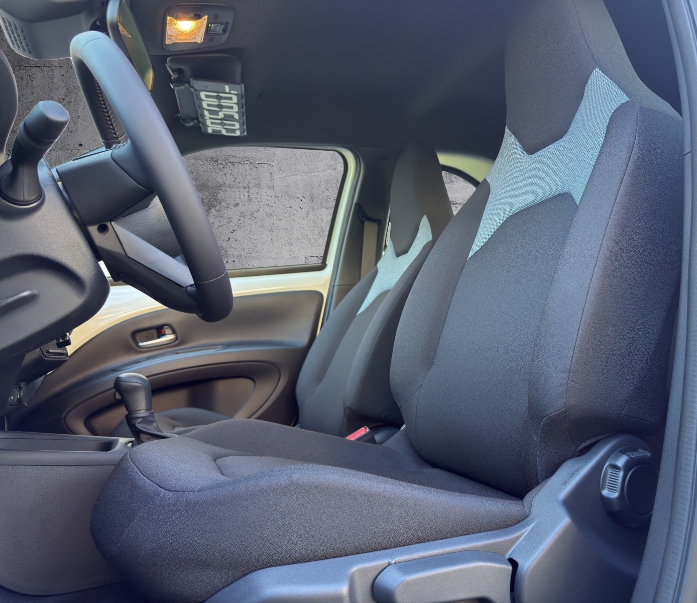 TOYOTA Aygo X 1.5 VVT-i HSD Trend - 6