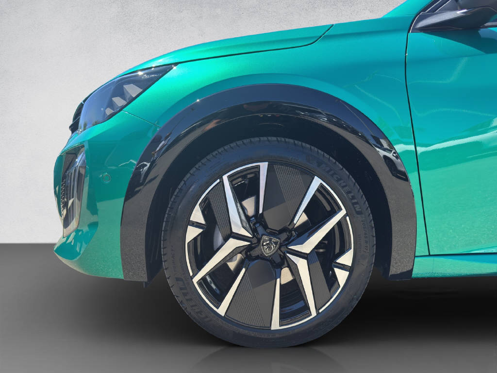 PEUGEOT 208 1.2 Hybrid 145 GT Exclusive - 7
