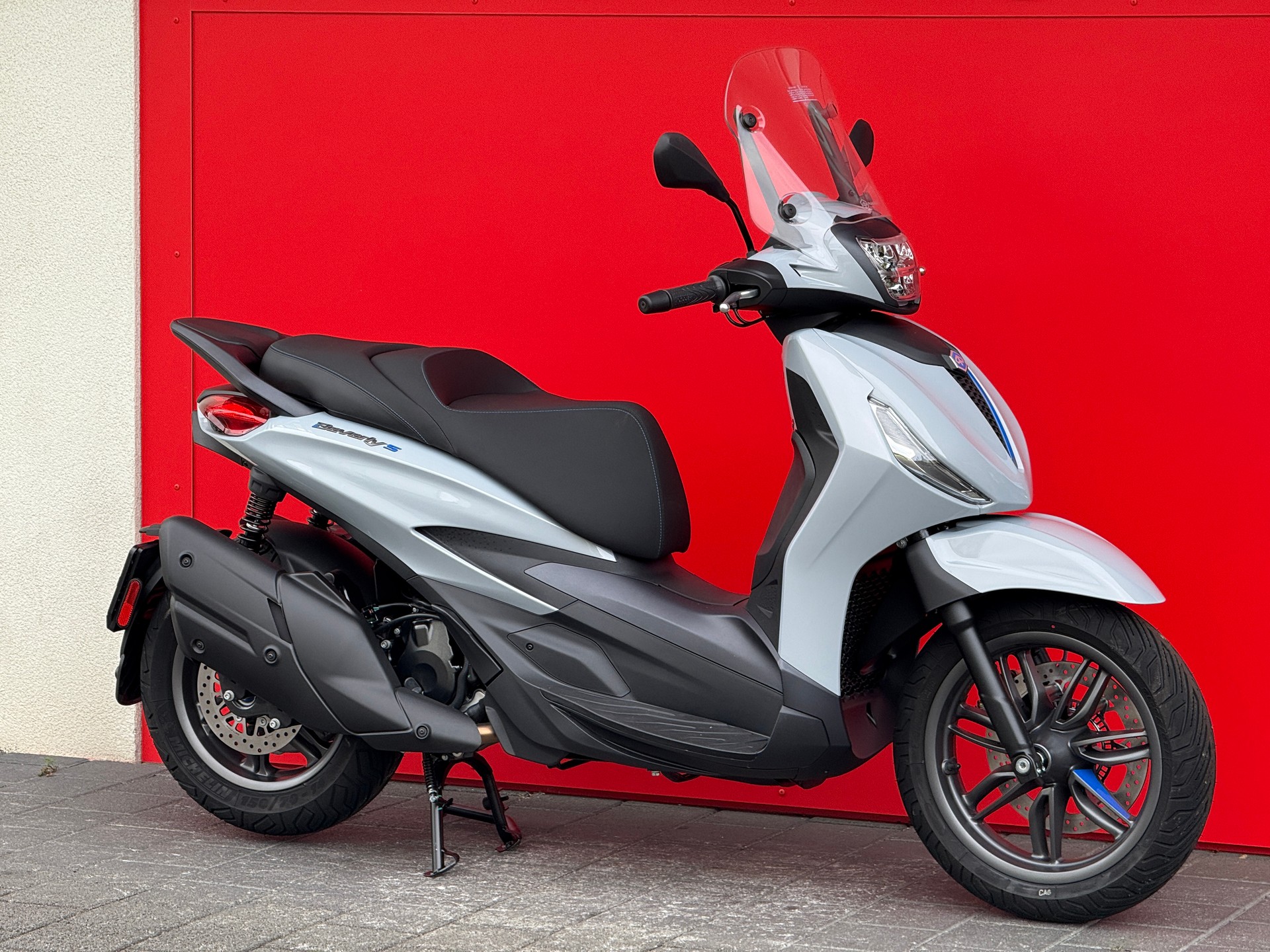 PIAGGIO Beverly 400 Sport E5+ - 8