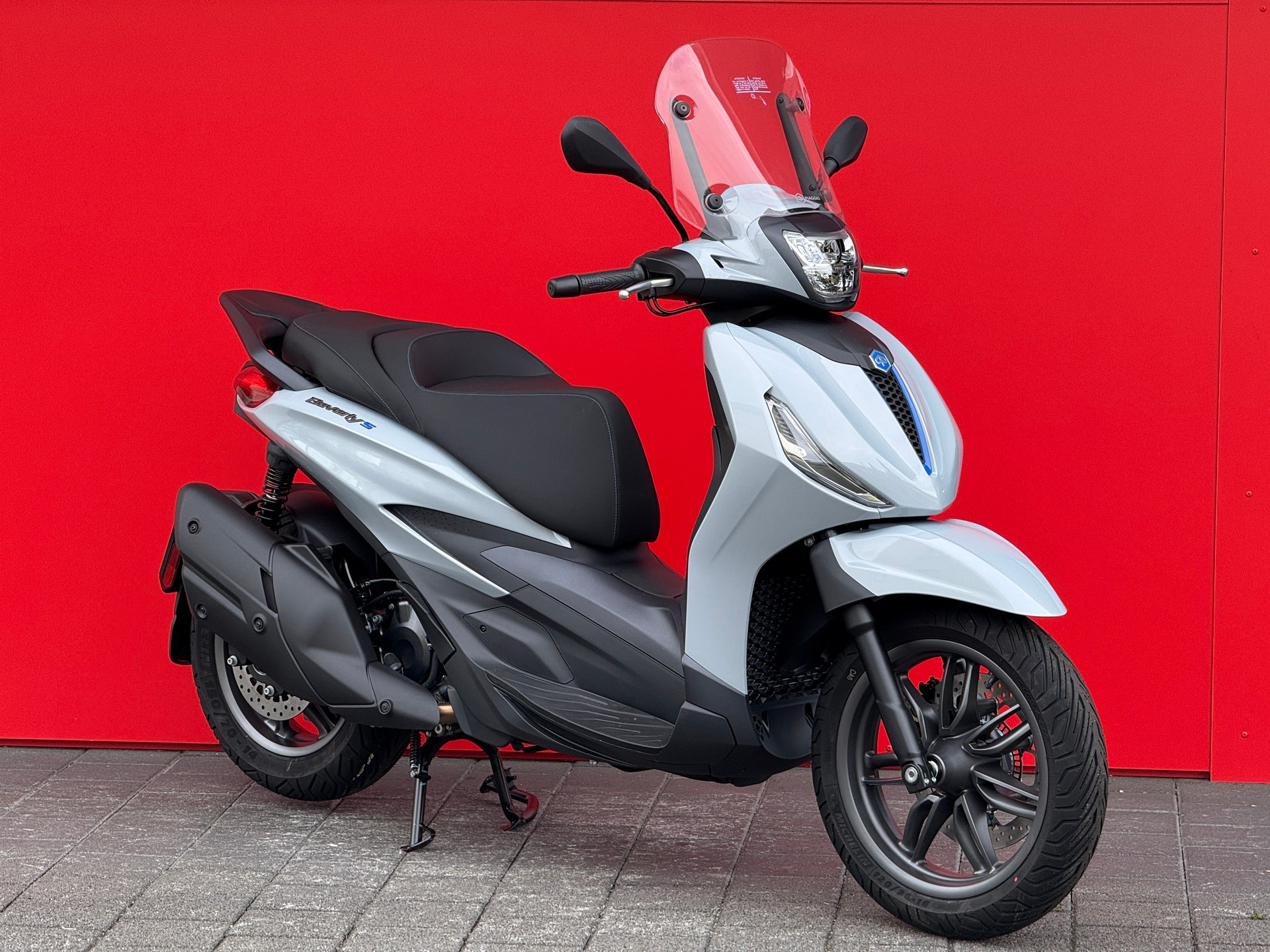 PIAGGIO Beverly 400 Sport E5+ - 10
