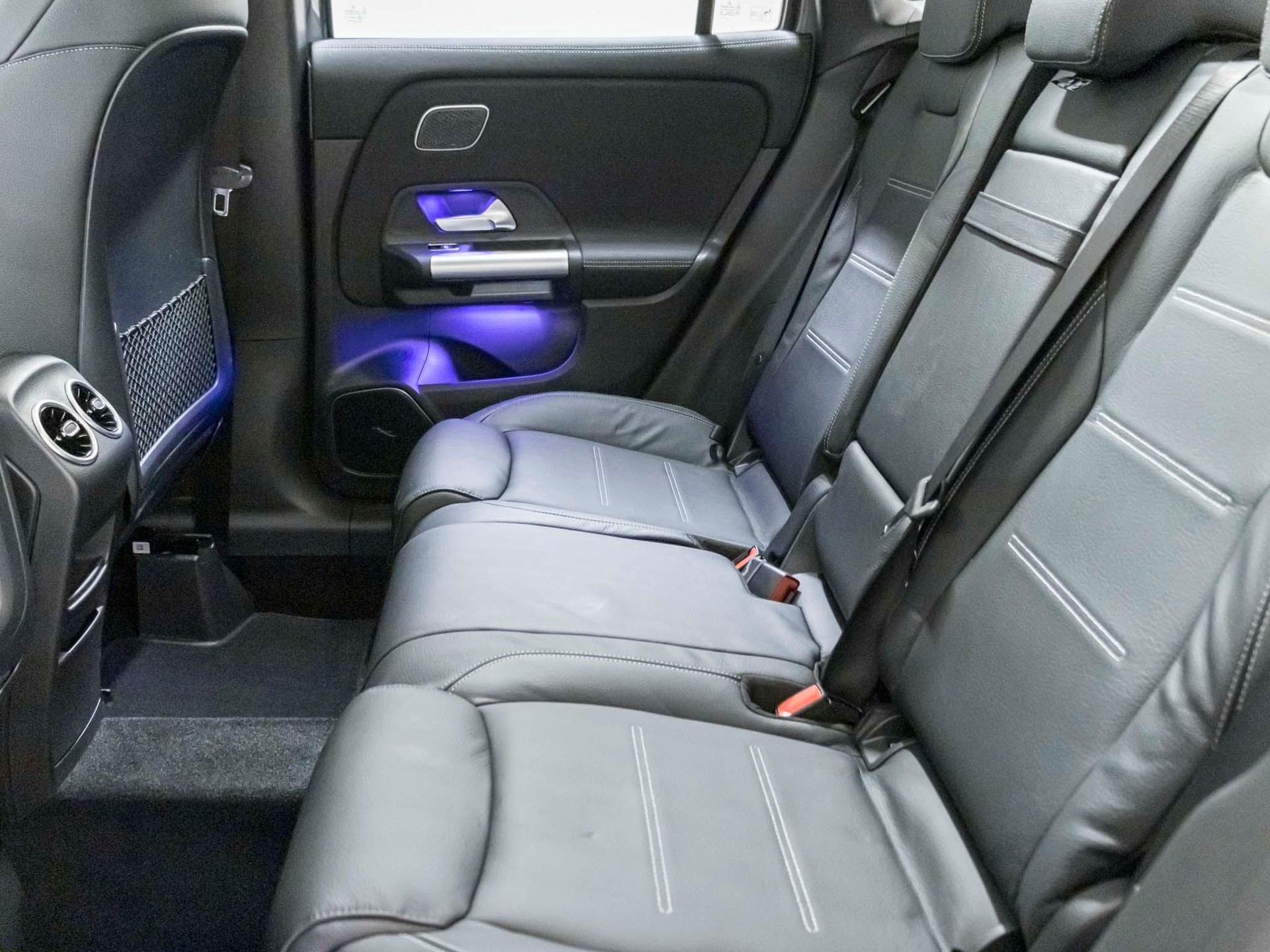 MERCEDES-BENZ GLA 35 AMG 4MATIC - 9