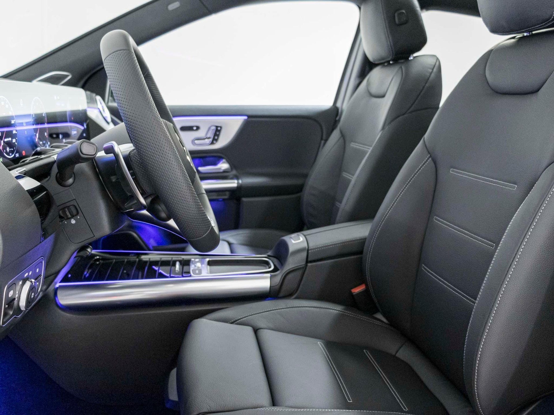 MERCEDES-BENZ GLA 35 AMG 4MATIC - 8