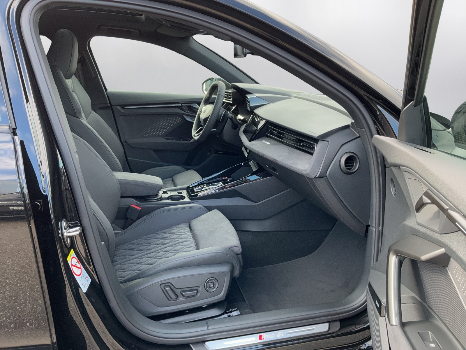 AUDI RS3 Sportback 2.5 TSI quattro - 14