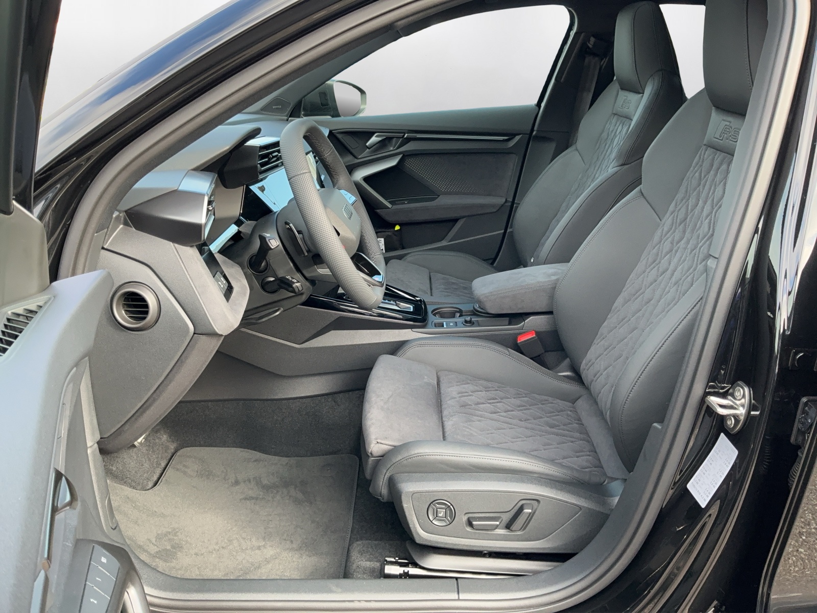 AUDI RS3 Sportback 2.5 TSI quattro - 10