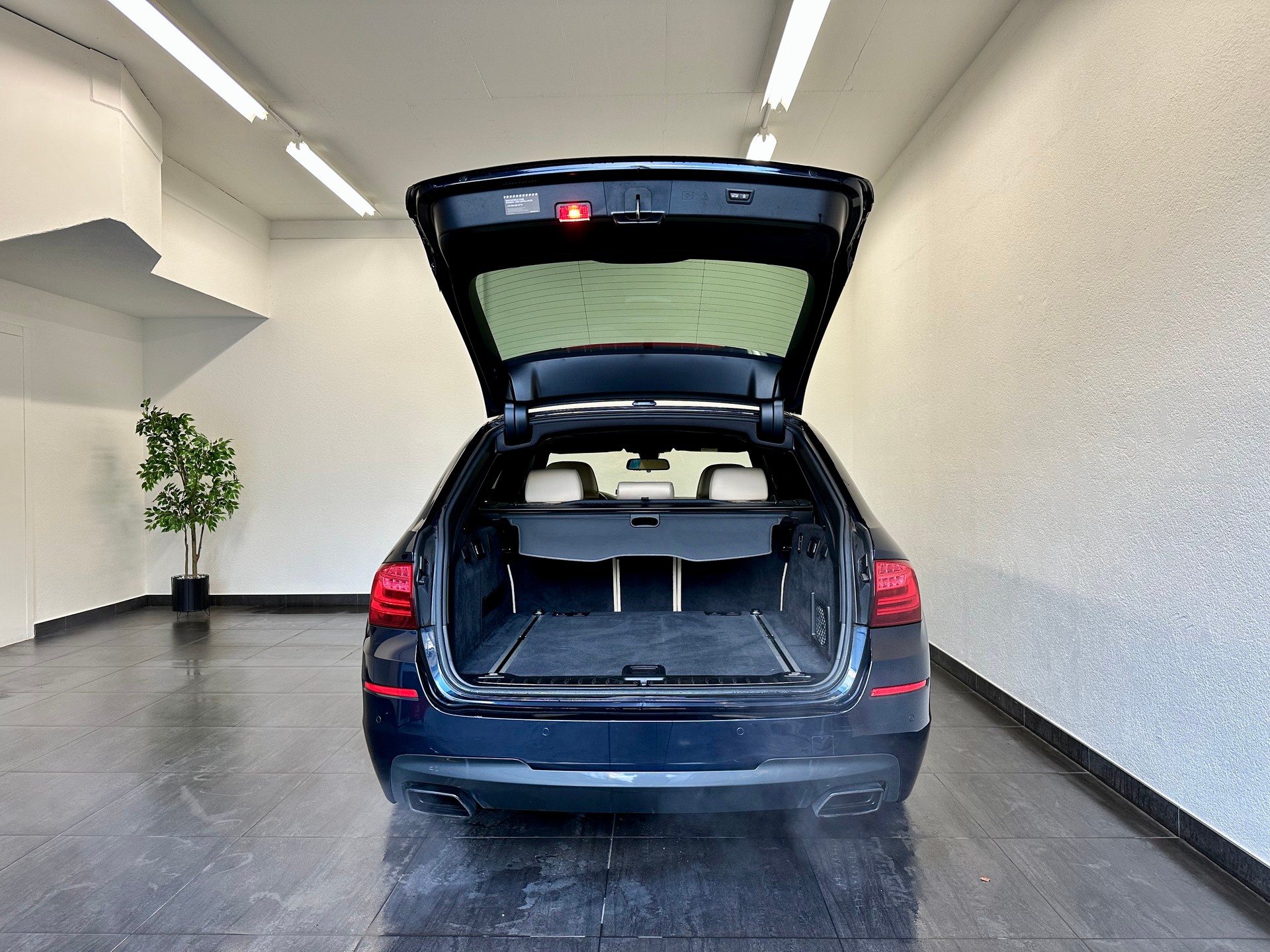 BMW M550d Touring xDrive Steptronic - 27