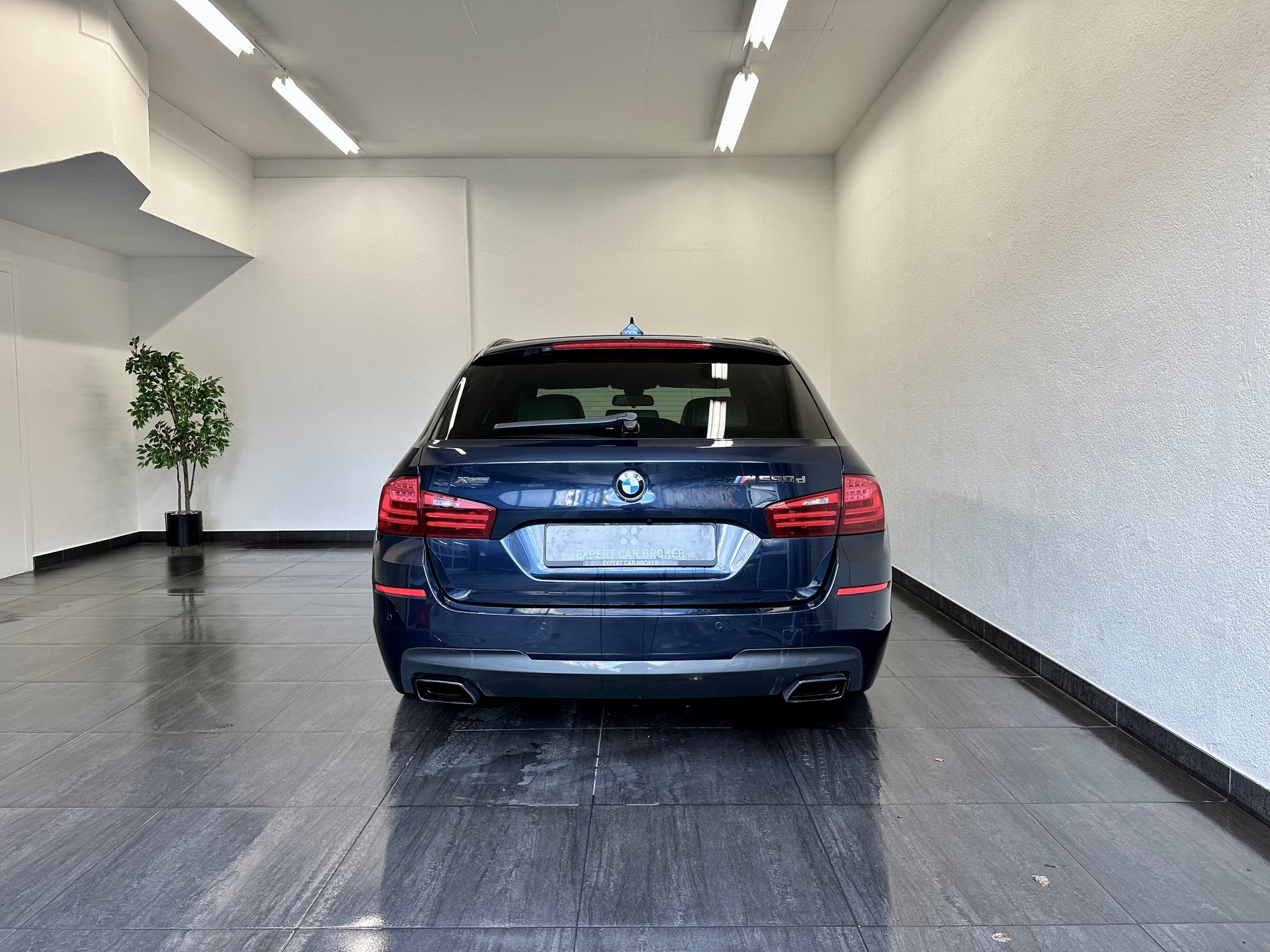BMW M550d Touring xDrive Steptronic - 10